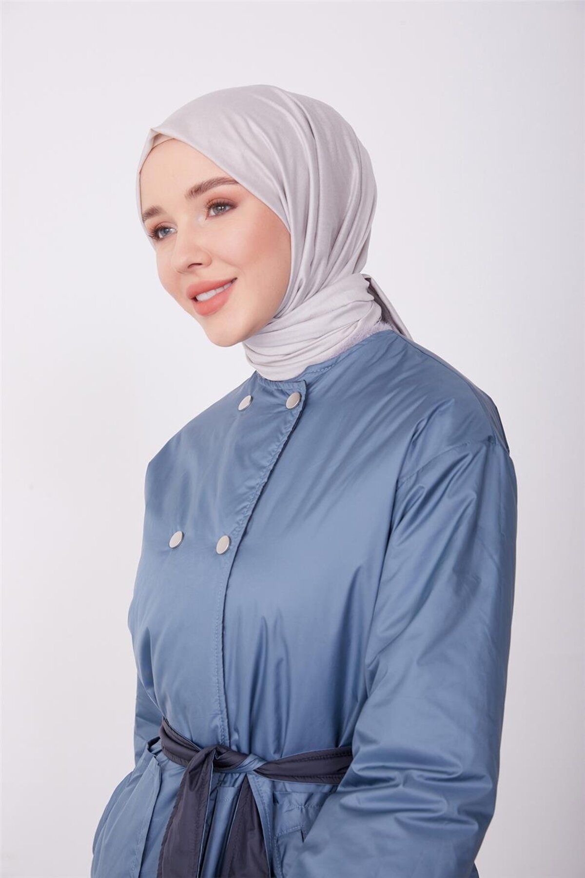 کلاه پوشیدنی دو طرفه 2 رنگ 23k7207 آبی دریایی Armine
