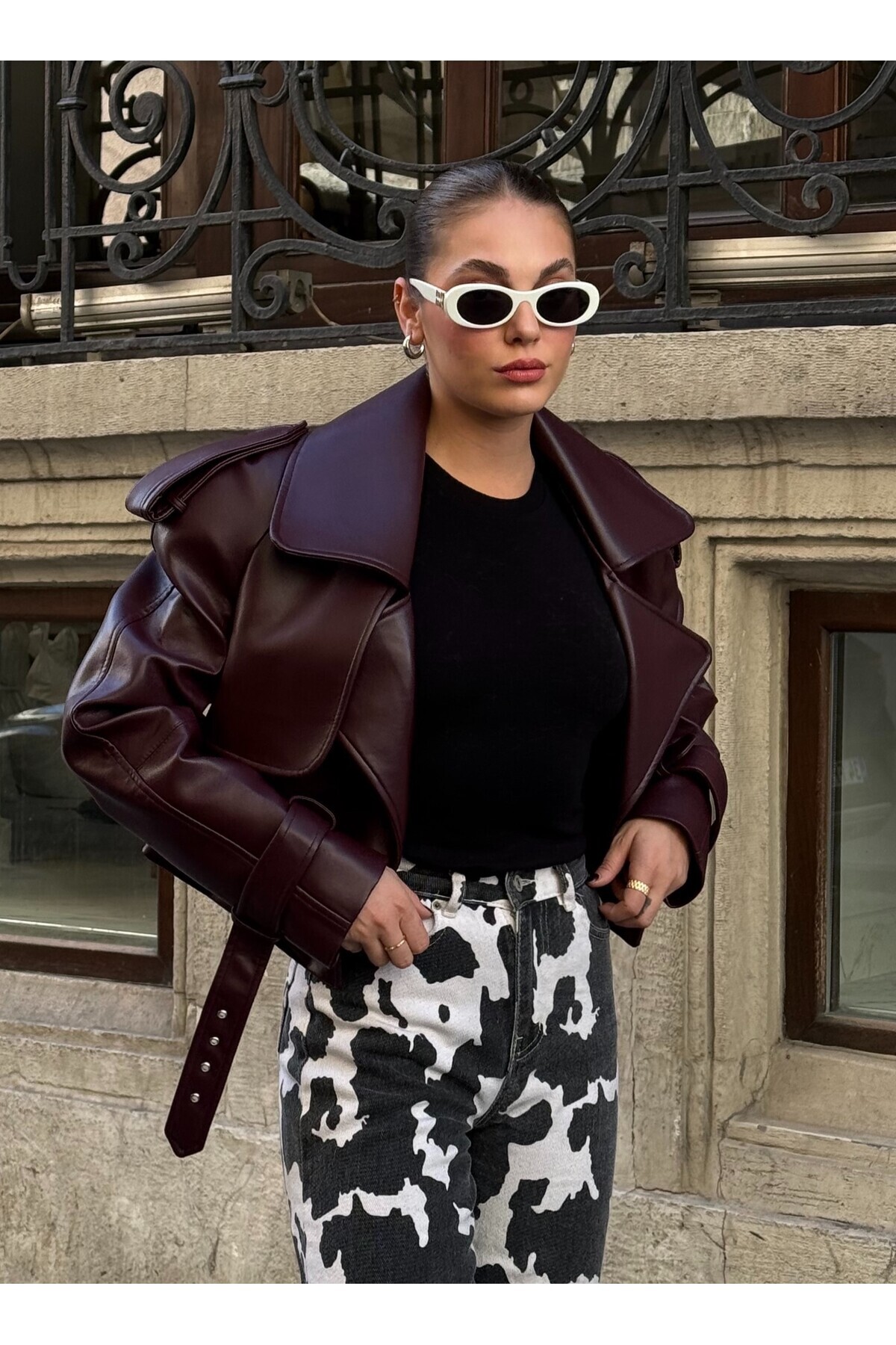 Laluvia-Burgunderfarbener, detaillierter, kurzer Leder-Trenchcoat - 1150008 6