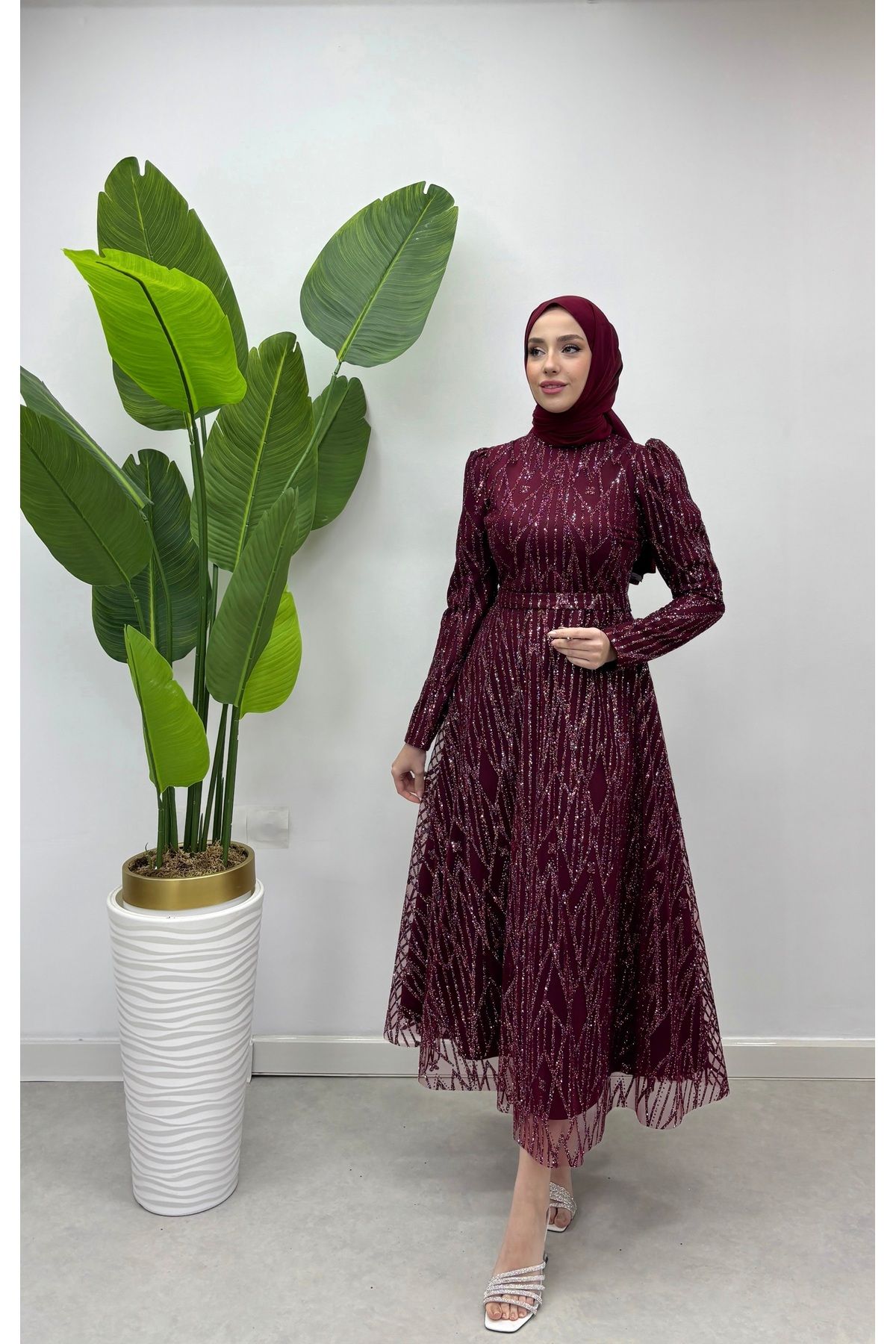 Trendy Butik-Burgundy Hijab Ayla Evening Dress - Women's Embroidered 1