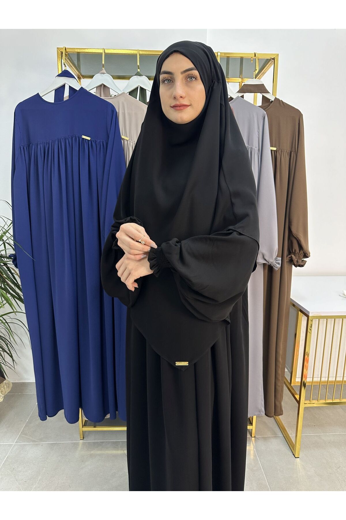 erasra class-Black Ferace and Abaya - Clothes Set with Scarf and Belt Top and Rogue for Hajj and Umrah 5