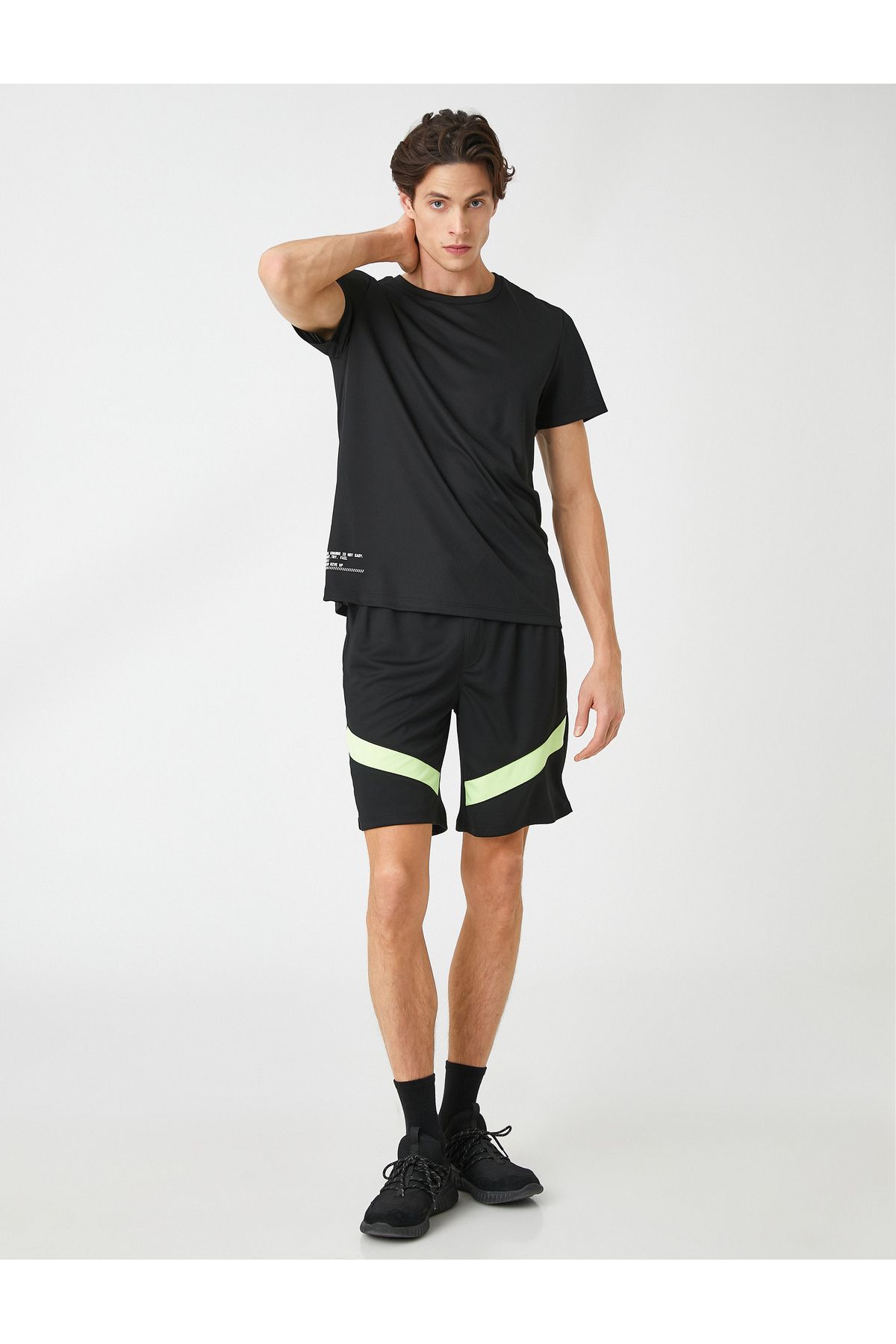 Koton-Bedruckte Sportshorts, Spitzen-Taillentasche, detaillierter, atmungsaktiver Stoff 1