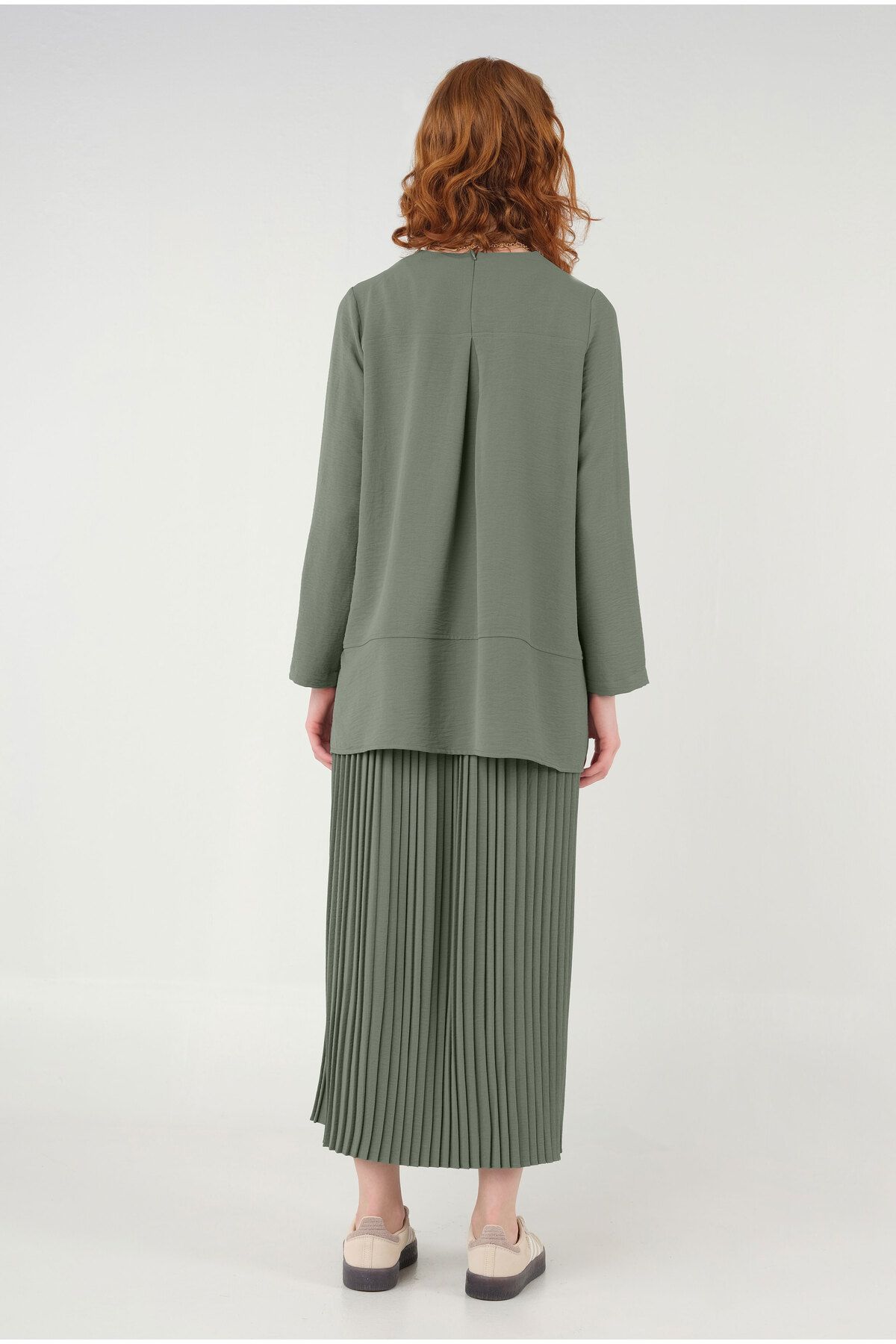 HEQA-Green Basic Blouse 4