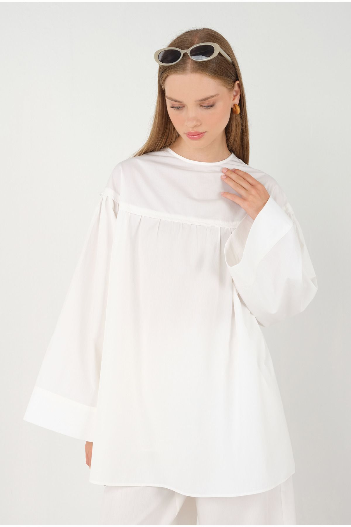 HEQA-White Poplin Tunic - Gathered 5