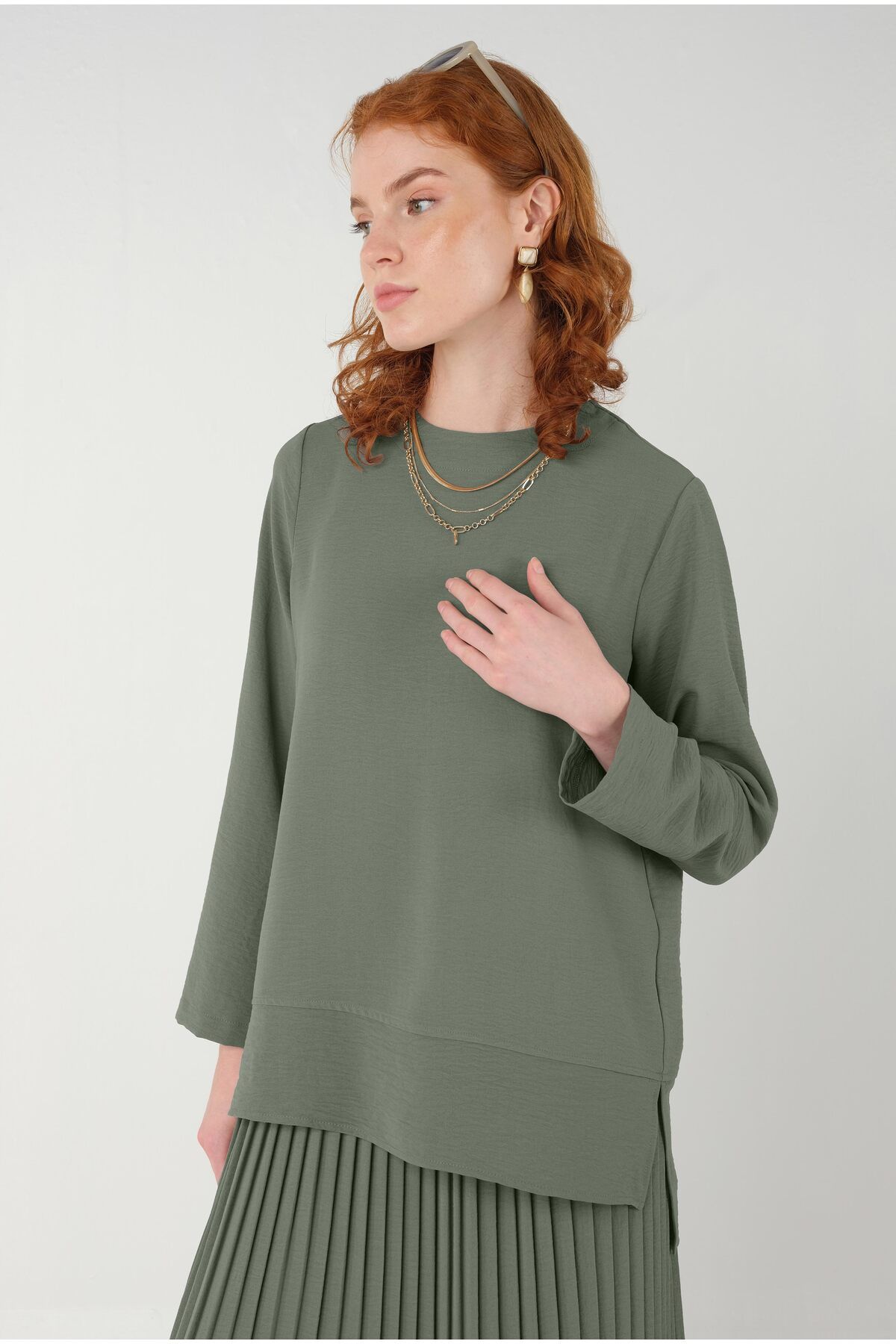 HEQA-Green Basic Blouse 1