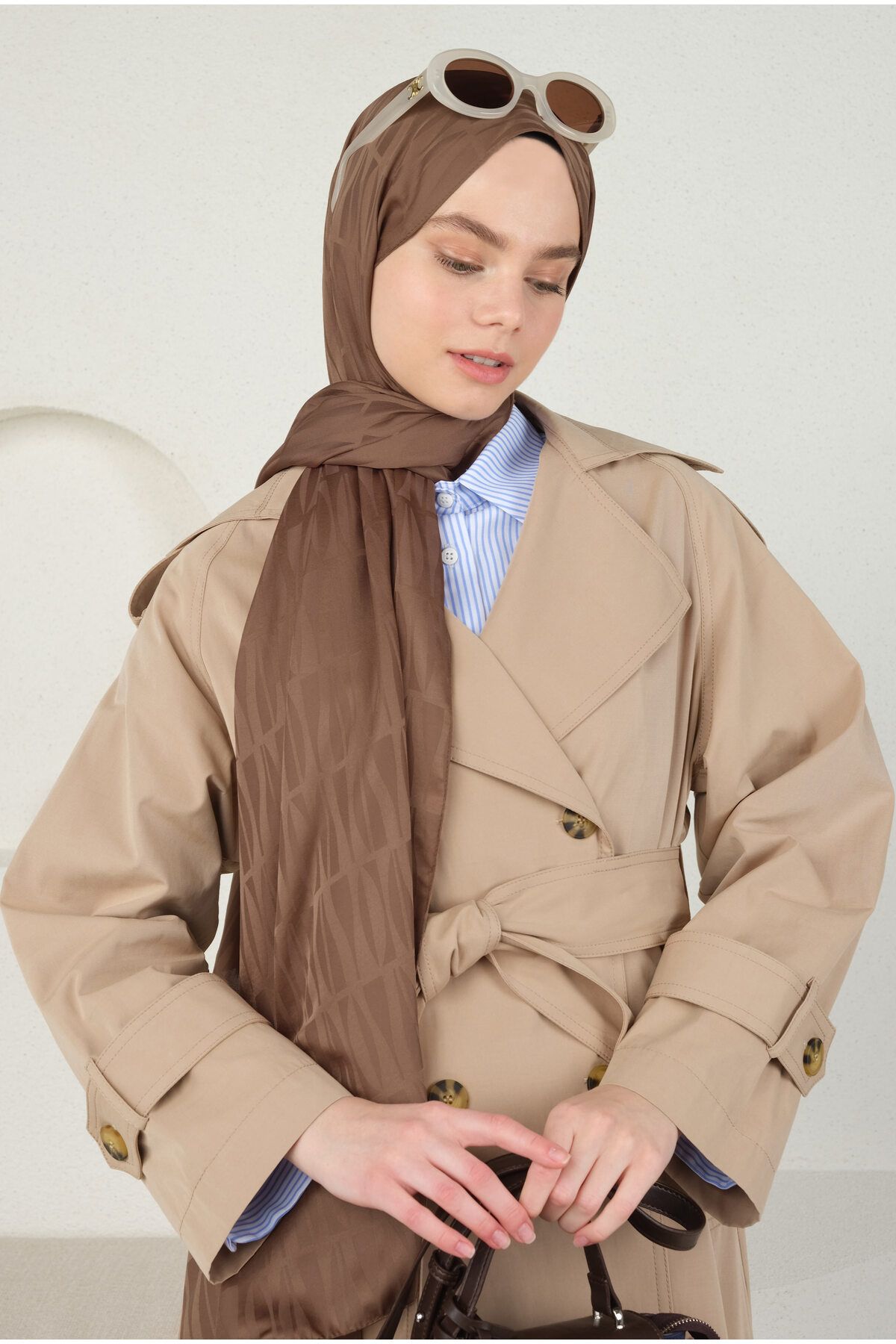 HEQA-Bitter Brown Jou Pattern JAcquard Shawl 4