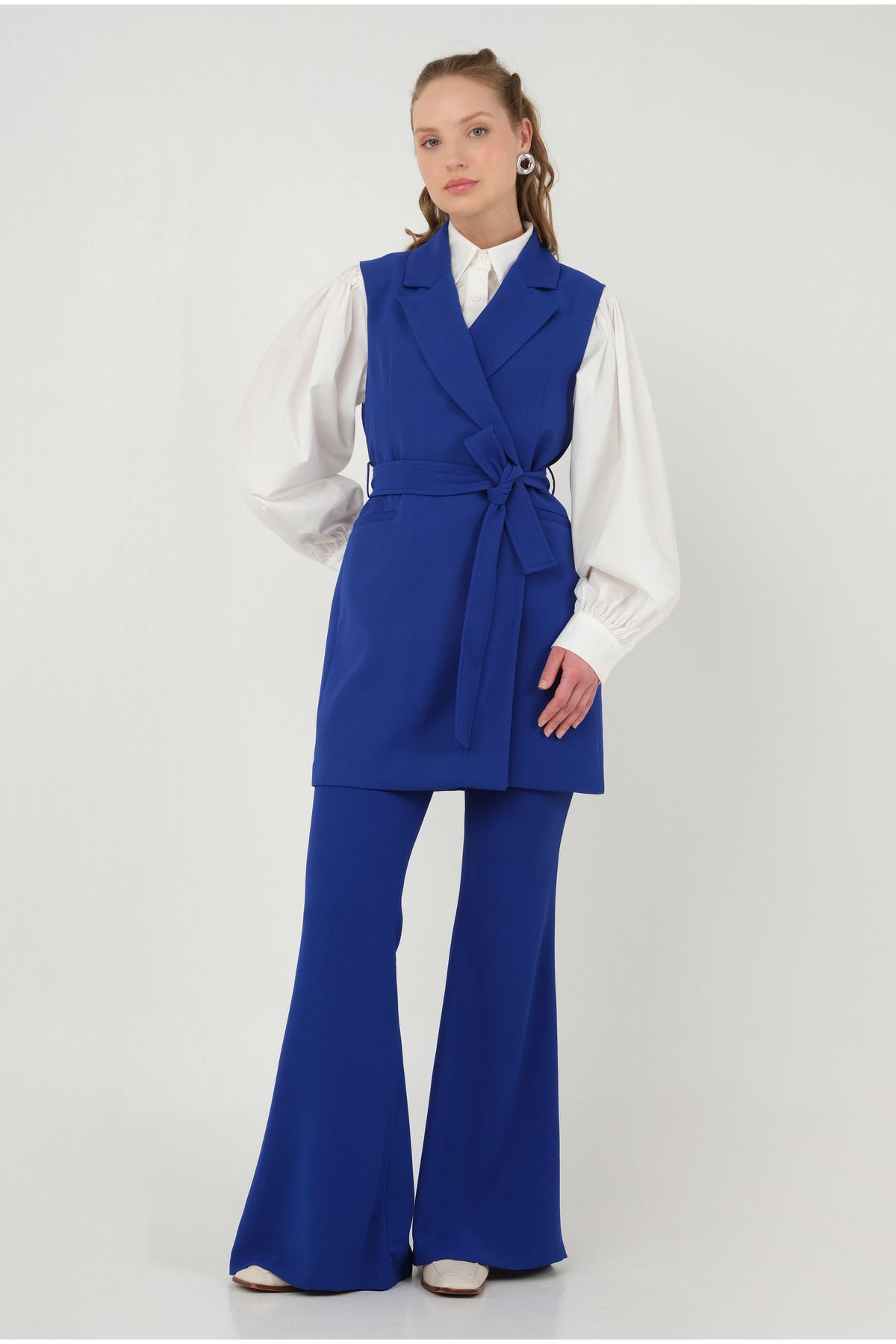 complete the look image