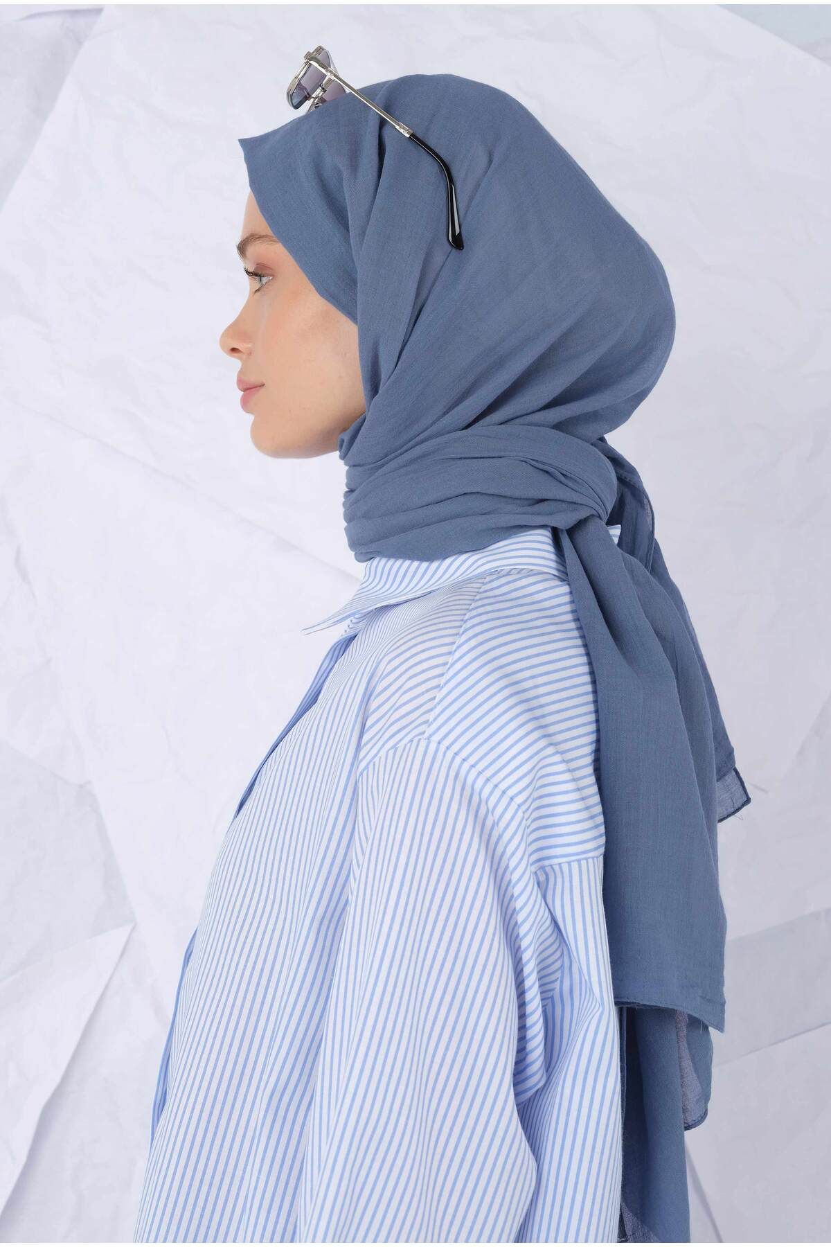 HEQA-Shawl - Blue - Plain 2