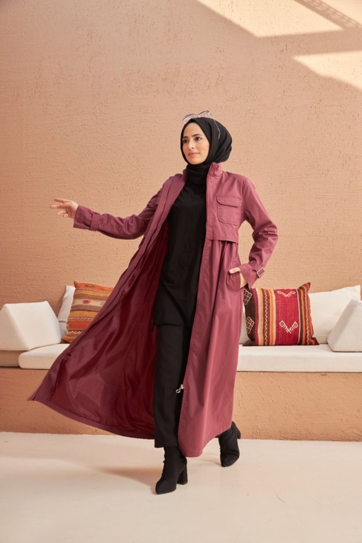 Neways-6302 Model Dusty Rose Trench Coat 2