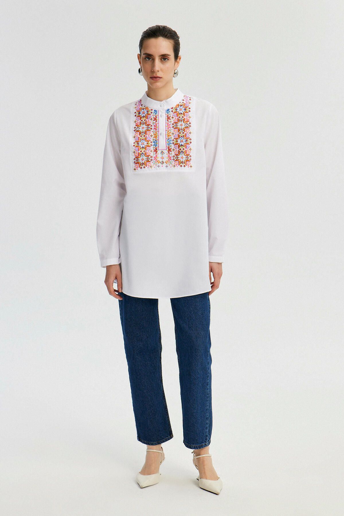 Touché Privé-Button Tunic with Embroidery Detail 1