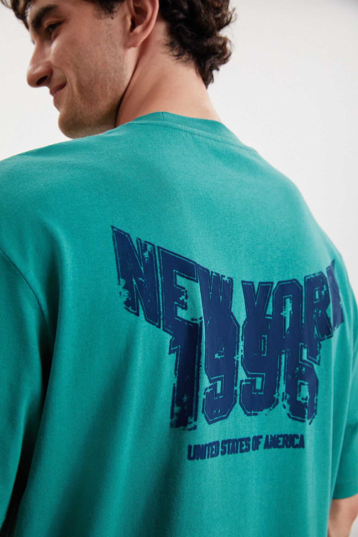 GRIMELANGE-Melvin Relaxed Green T-shirt 3