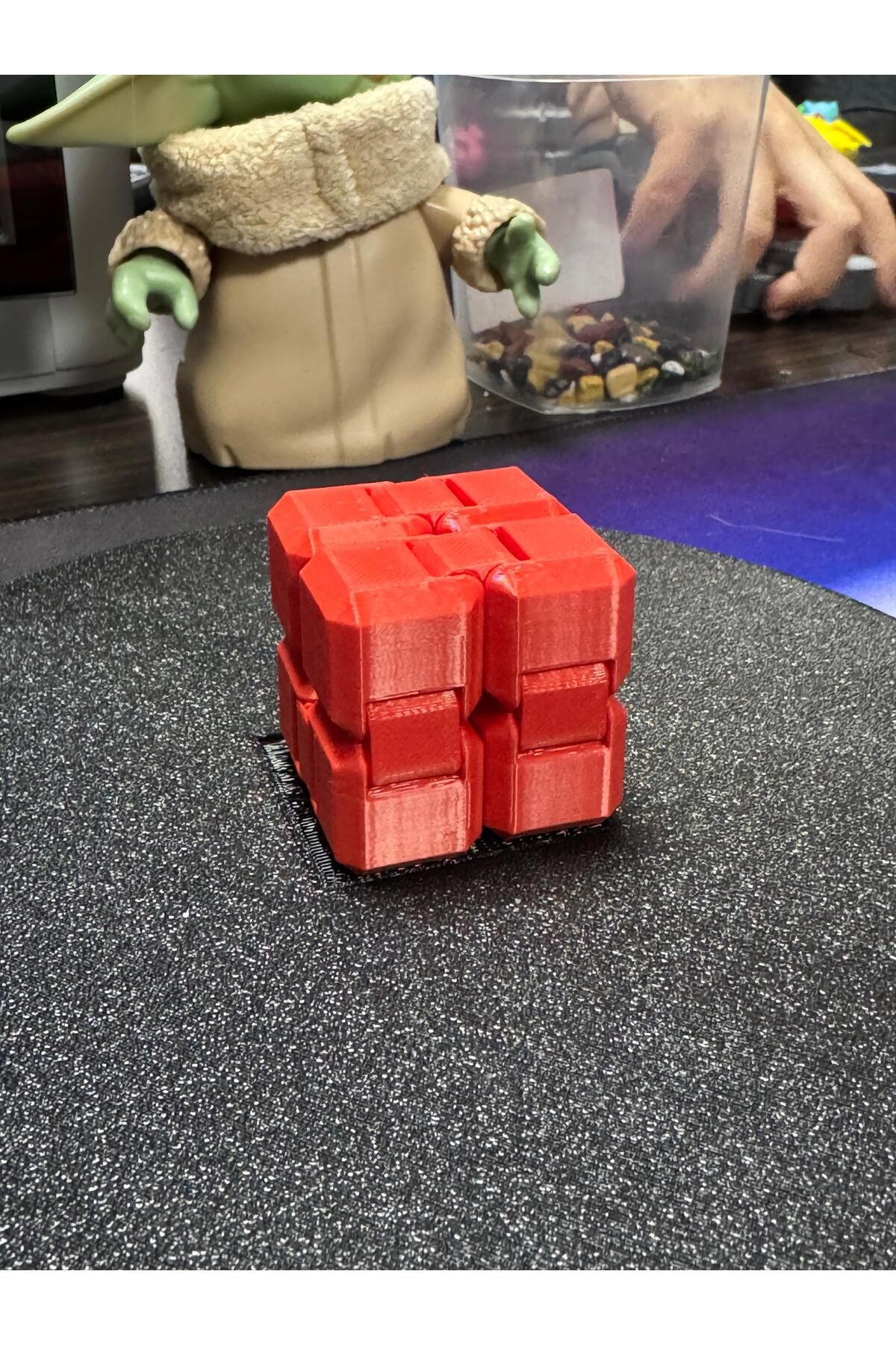 SDT-Movable Infinite Cube - Stress Red 2