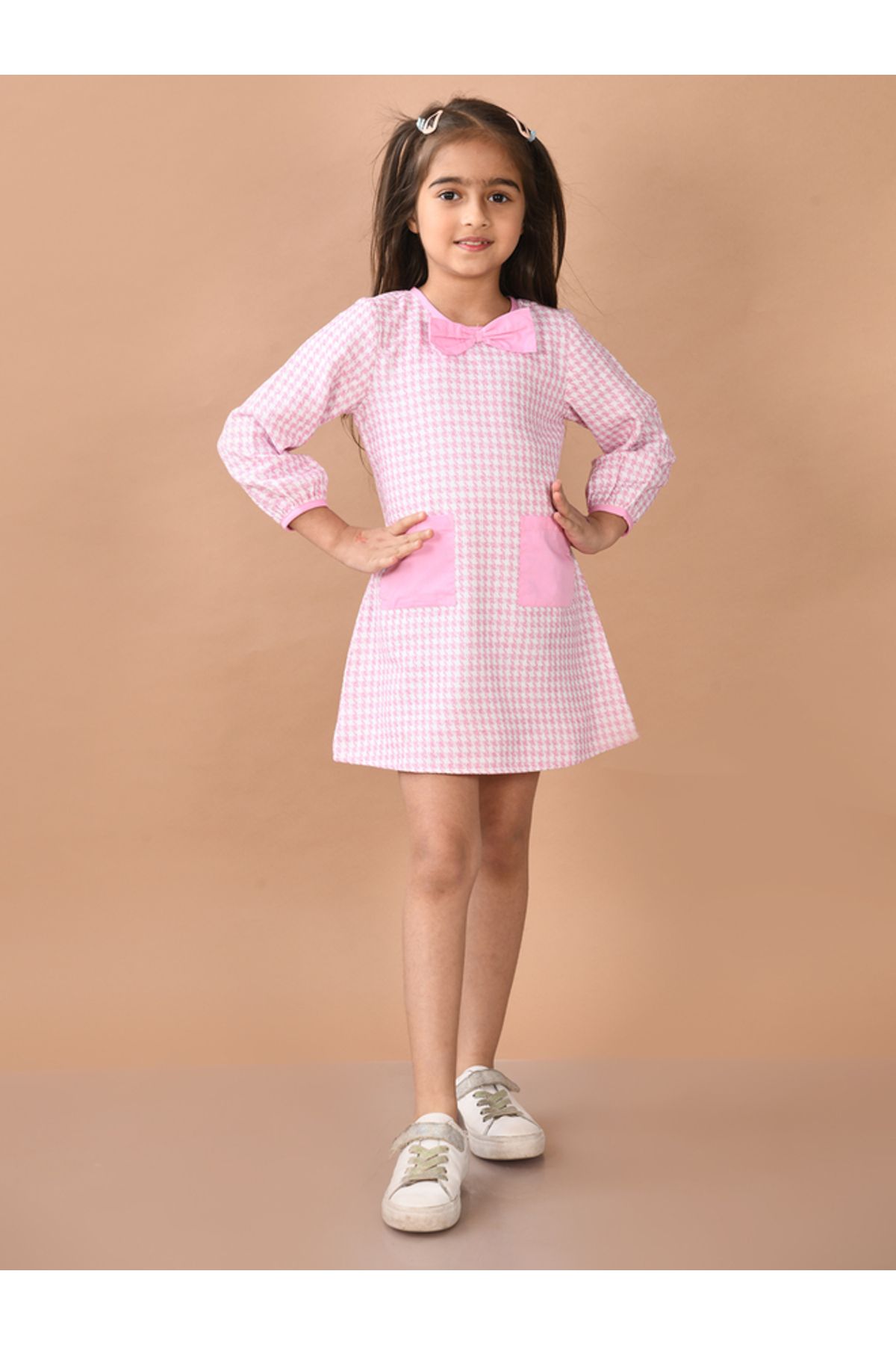 LilPicks By Styli-Checkered Long Sleeves Dress 2