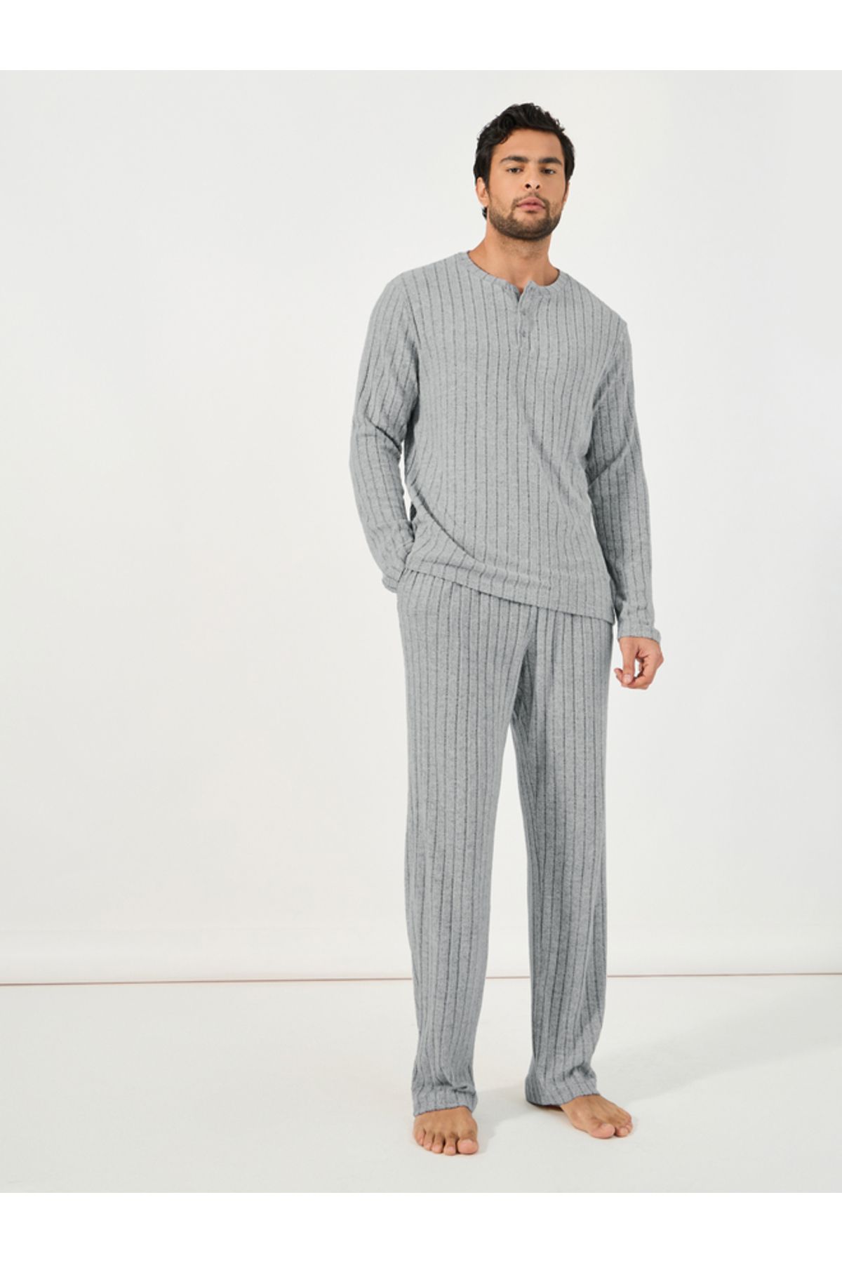 Styli-Ribbed Long Sleeves T-Shirt & Open Hem Pyjama Set 1