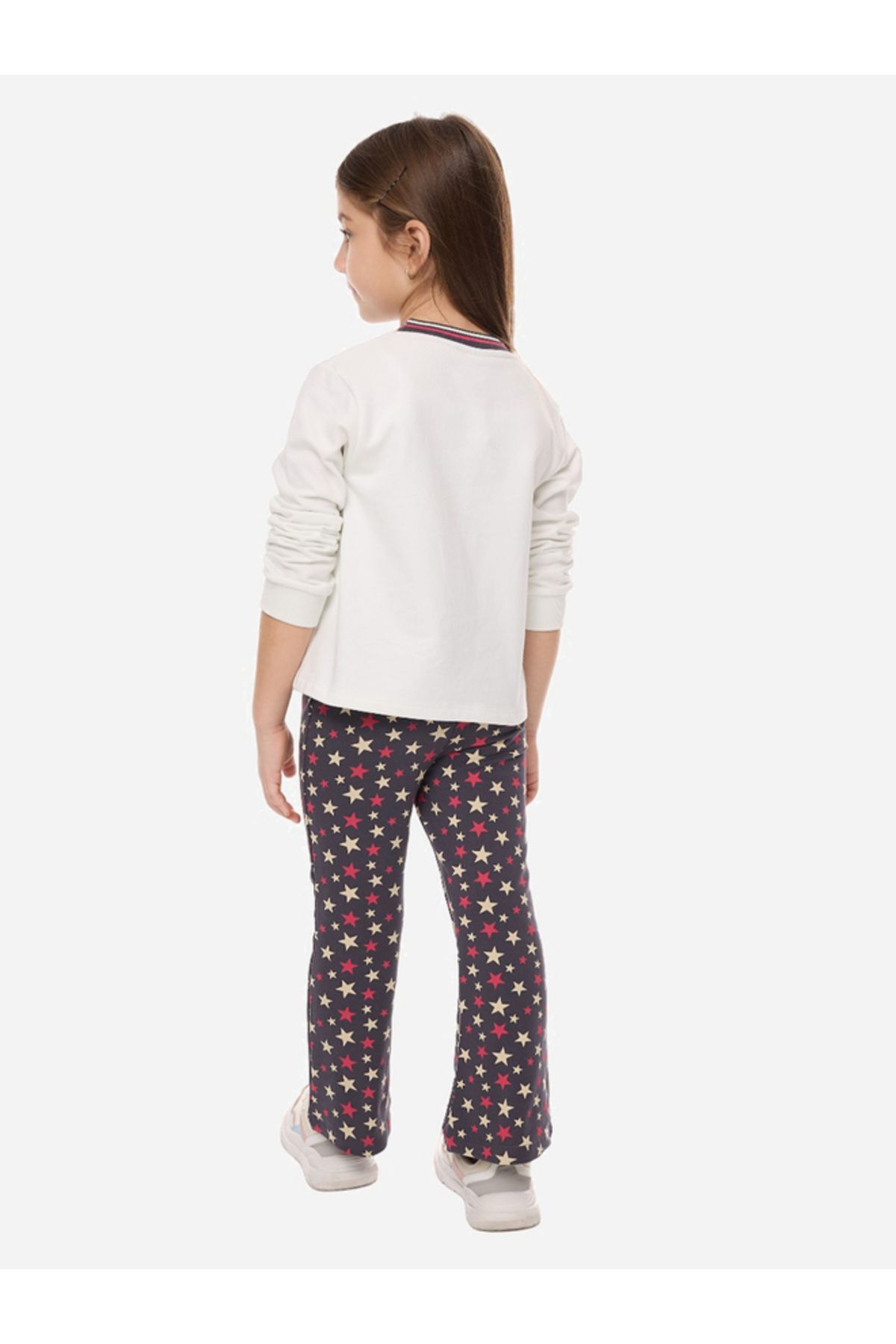 Victor and Jane By Styli-Graphic Print Sweatshirt & Stars Prints Flared Leggings Set 3