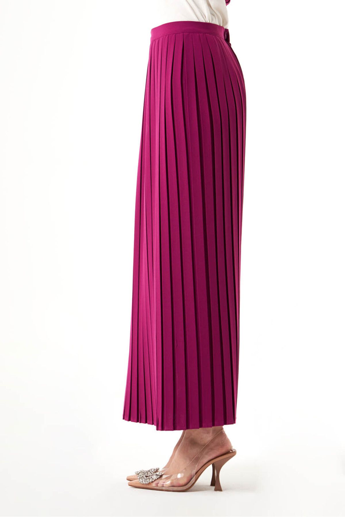 Mizalle-Crepe Pleated Plum Skirt 2