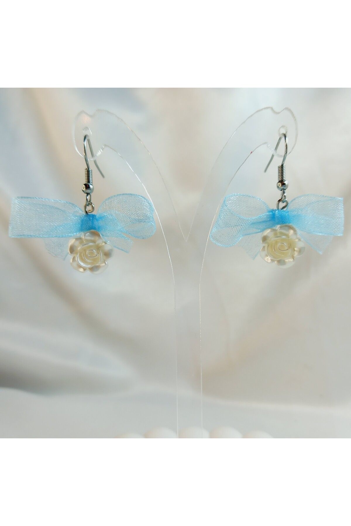 Crystal Atelier-Flower Pearl Earrings with Ribbon Detail 4