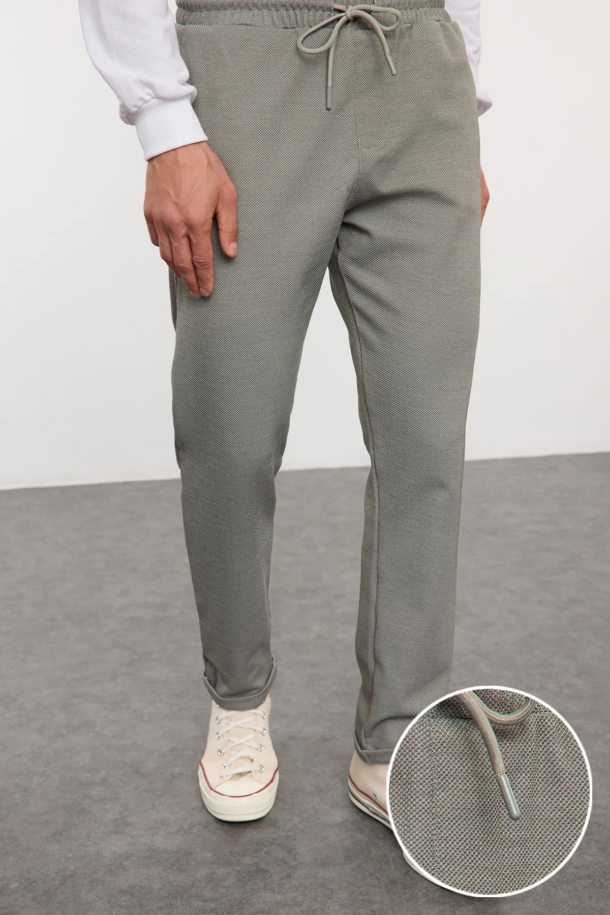  TRENDYOL MAN Haki Regular Fit ?rme Esnek Rahat Beli Ba?lamal? Lastikli Duble Paça Kuma? Pantolon