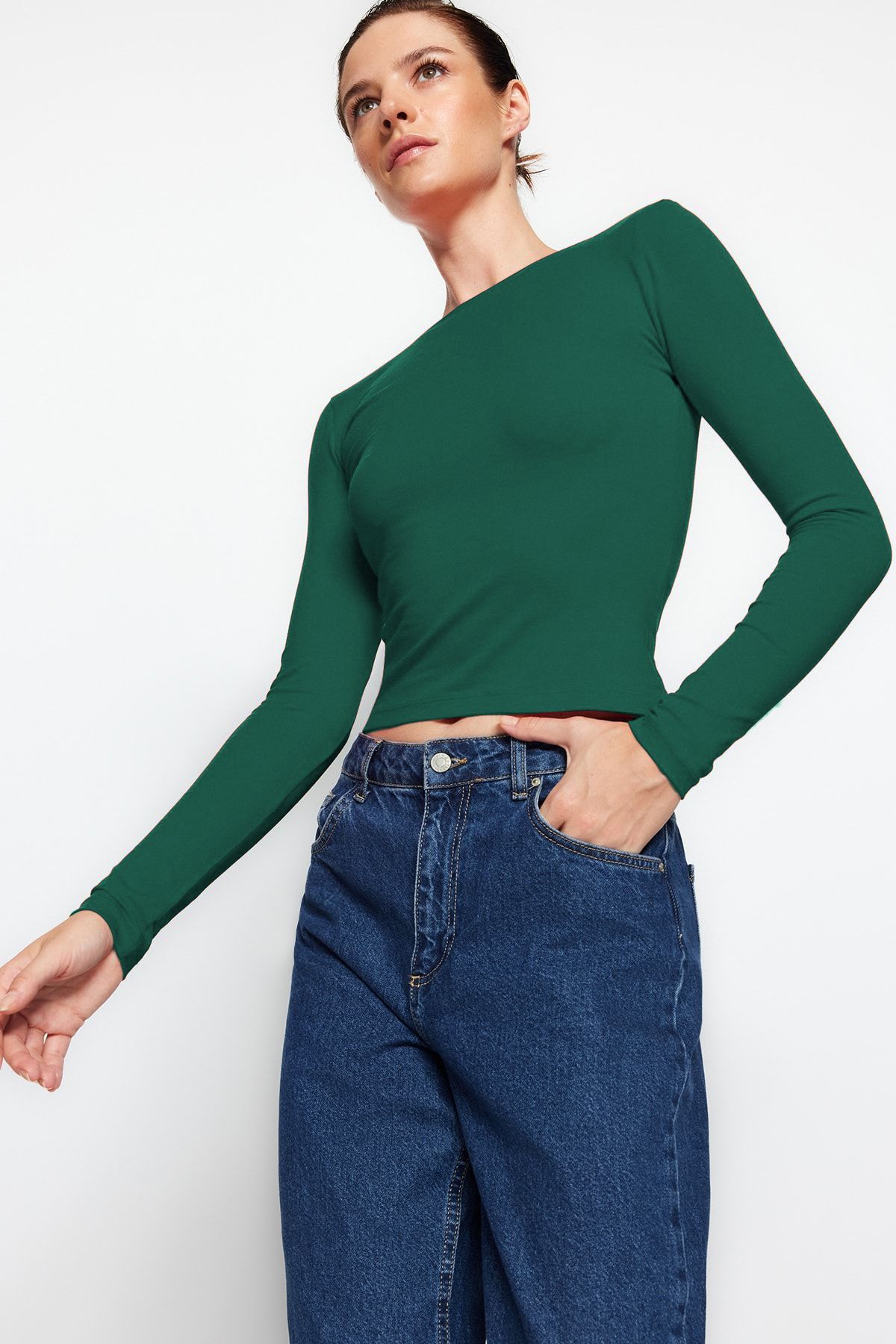 Trendyol Collection-Bluzka z bawełny w kolorze szmaragdowej zieleni, elastyczna, bez pleców, dopasowana Twoaw24Bz00160 2