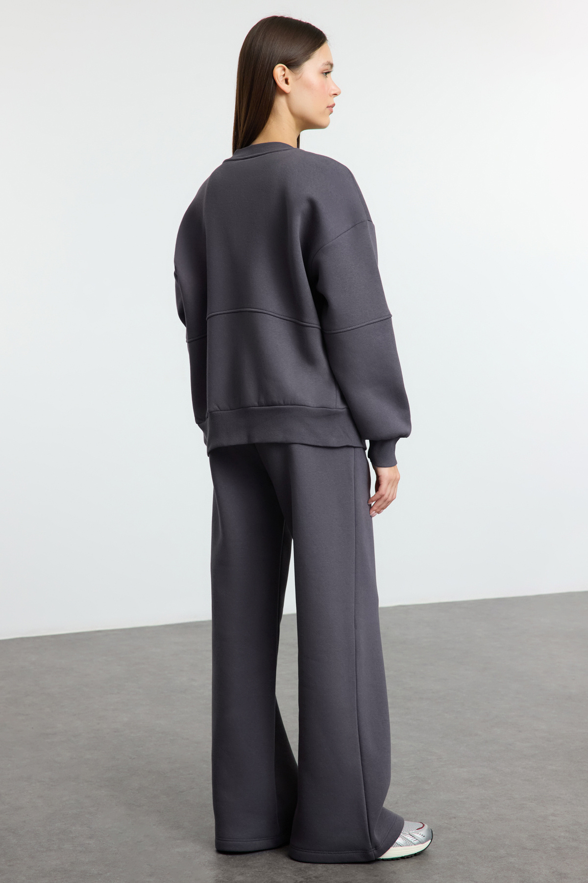 Trendyol Collection-Trening damă de lână antracit cu fermoar - Wide Fit TWOAW25EM00001 5
