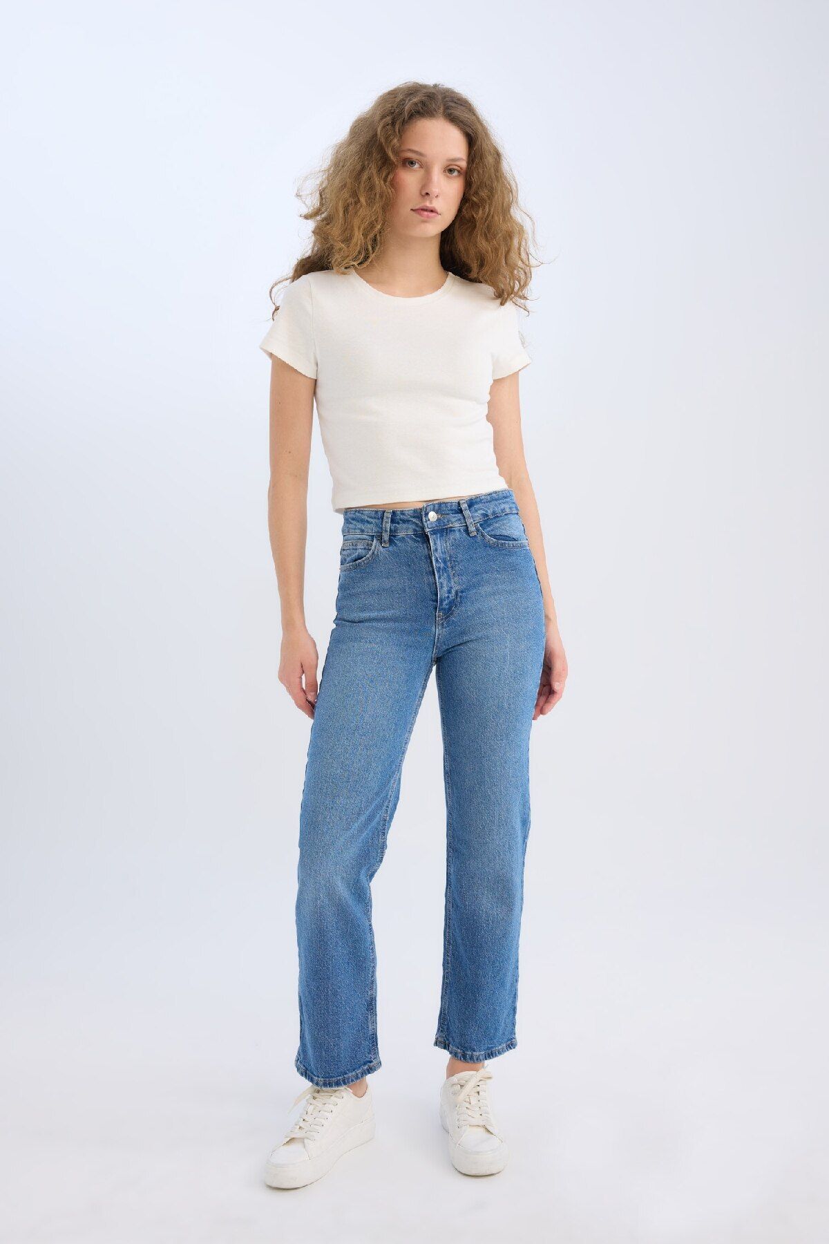 DeFacto-Comfort Straight High Waist Knöchellange, waschbare Jeanshose E3412axns 2