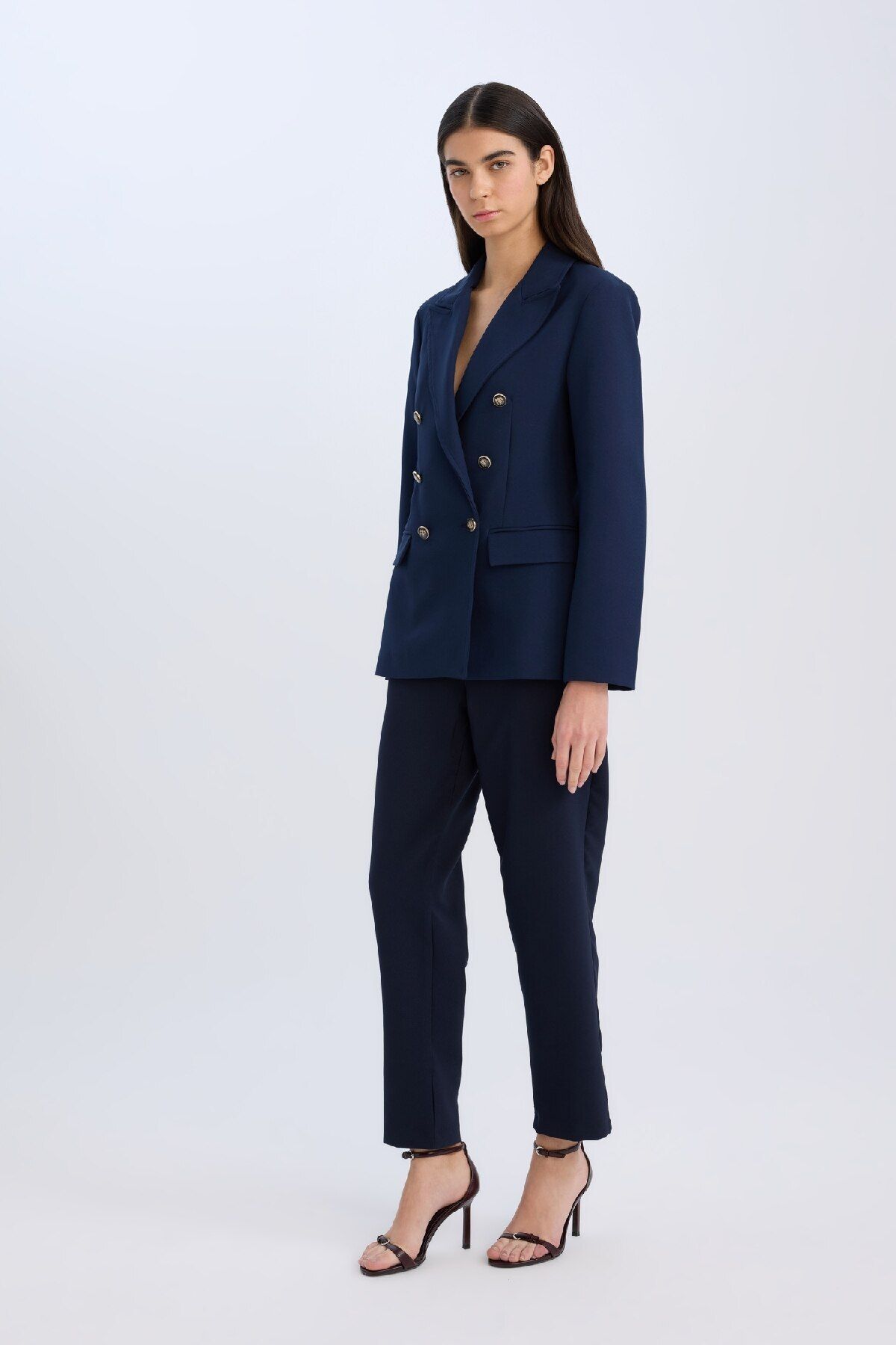DeFacto-Spodnie Carrot Fit Carrot Mold Navy Basic z prostymi kieszeniami i wysokim stanem i prostą nogawką 3152628 4