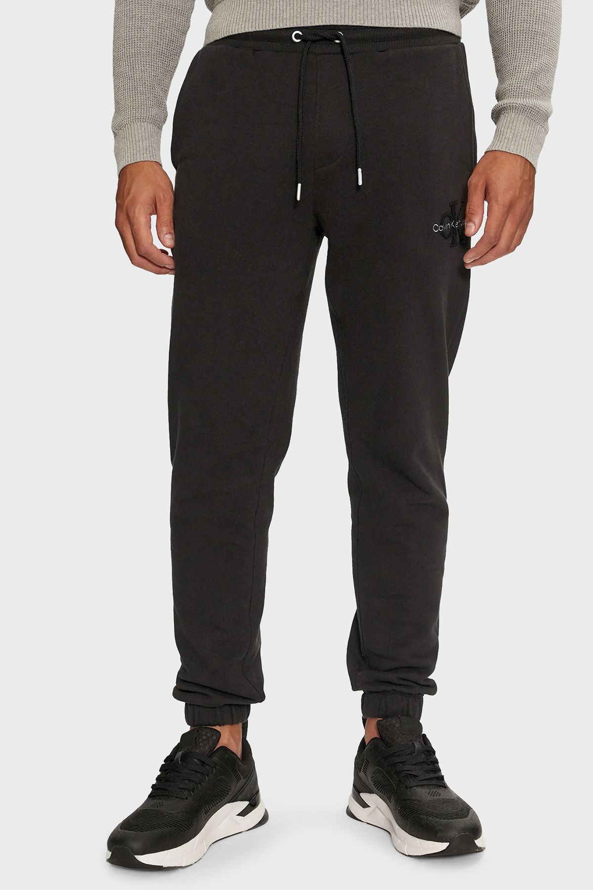 شلوار 100% نخی با تناسب معمولی کمر بلند J30J326685BEH شلوار مردانه J30J326 Calvin Klein