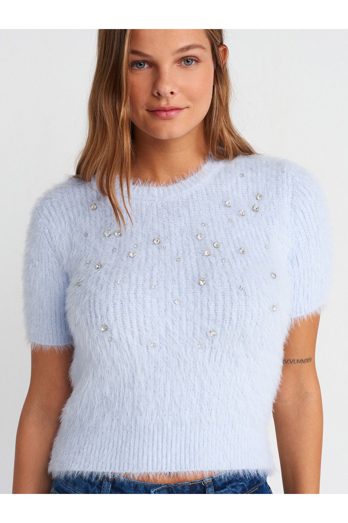 Dilvin-10662 Crew Neck Rhinestone Soft Textured Shiny Knitwear Sweater-Blue 4