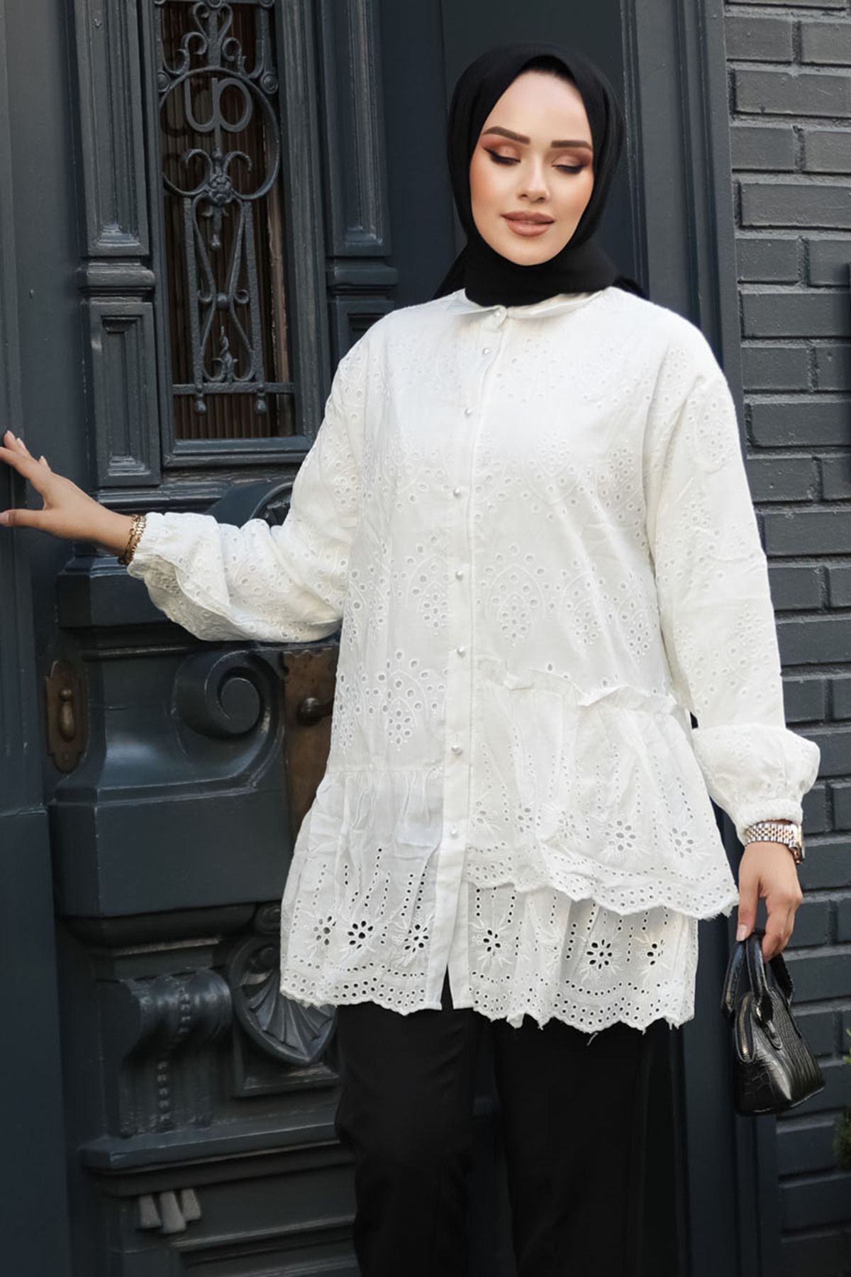 Neva Style-White Laced Hijab Tunic - 13761B 2