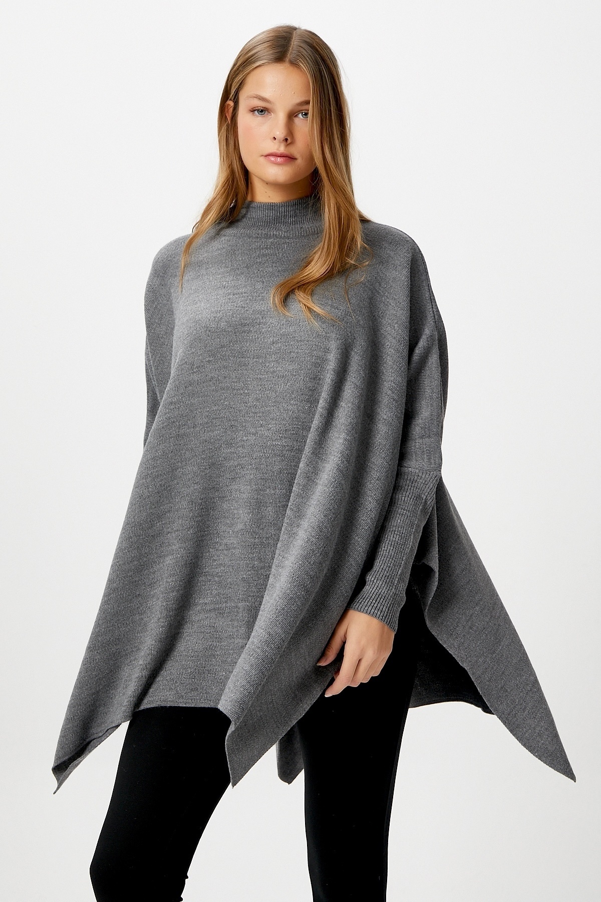 Ritnice-Women's Zenta Oversize Side Slit Anthracite Knitwear Sweater 1