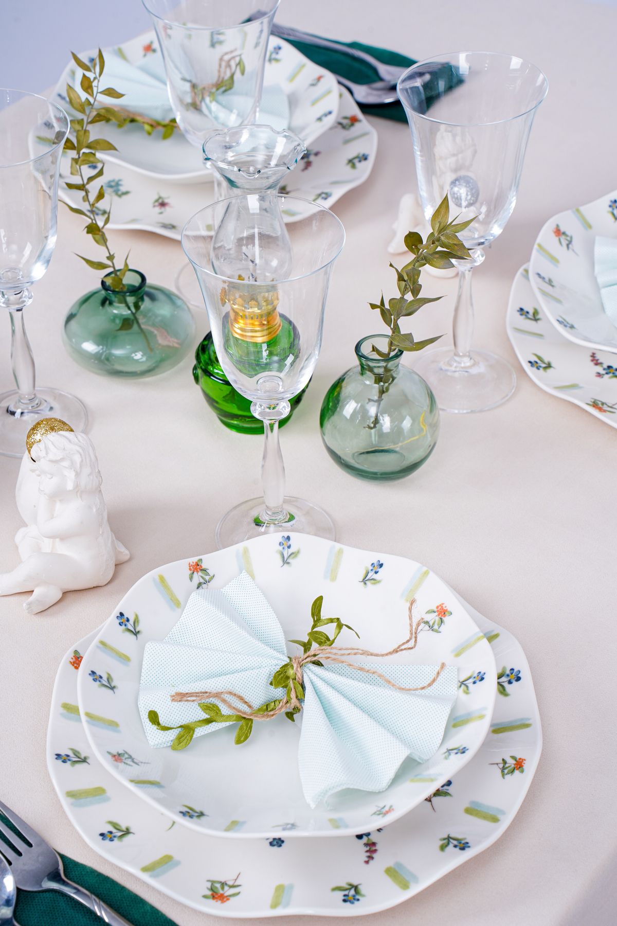 homease-Velvet Textured Suede Dartless Tablecloth 7