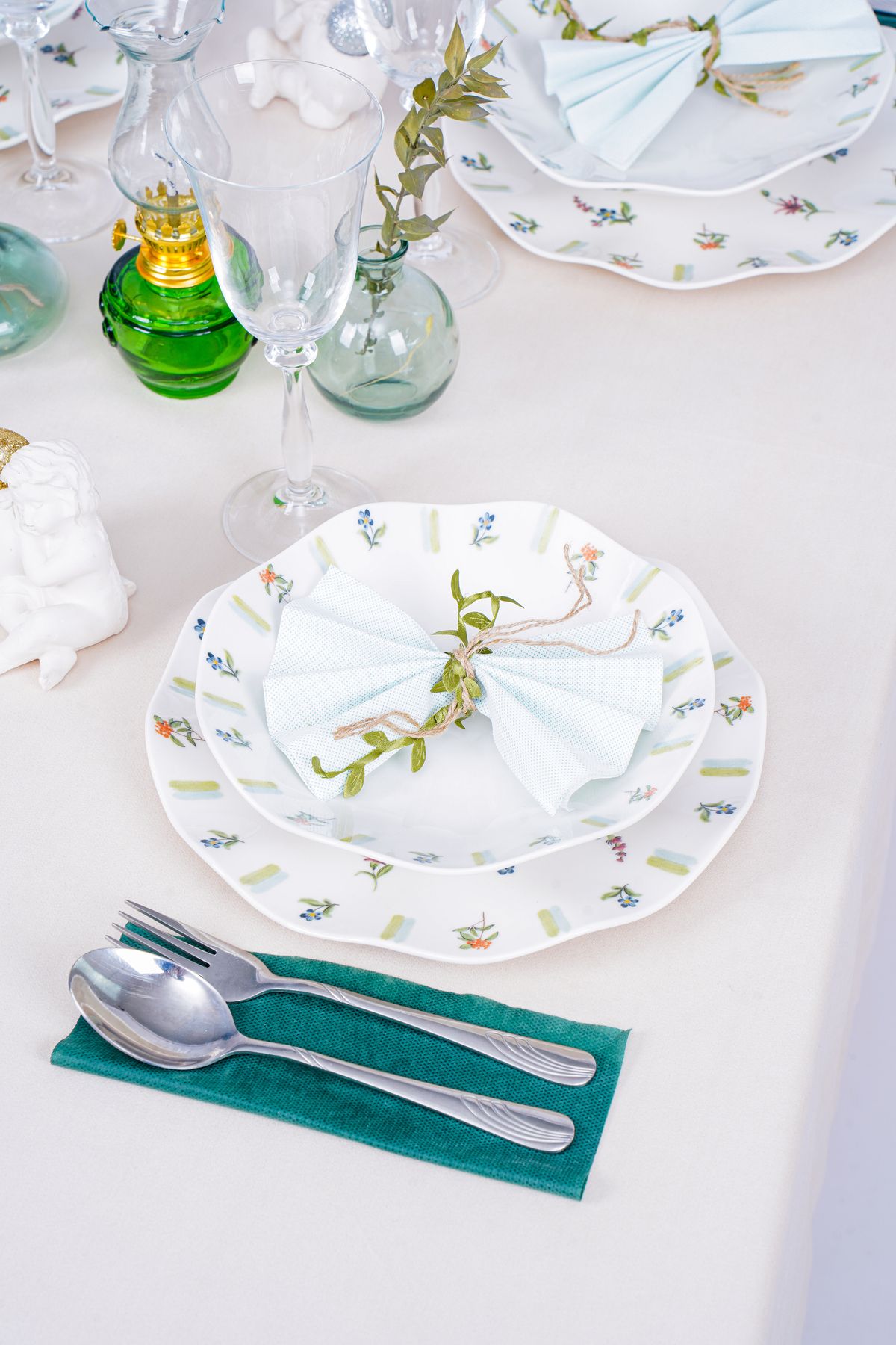 homease-Velvet Textured Suede Dartless Tablecloth 5