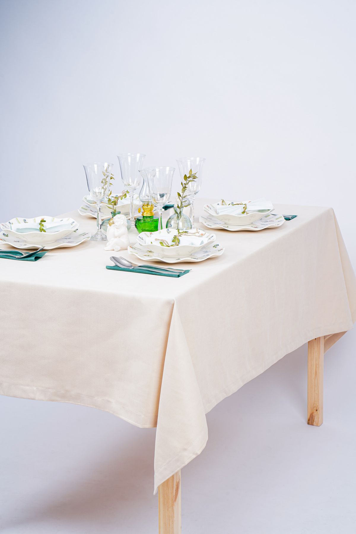 homease-Velvet Textured Suede Dartless Tablecloth 2