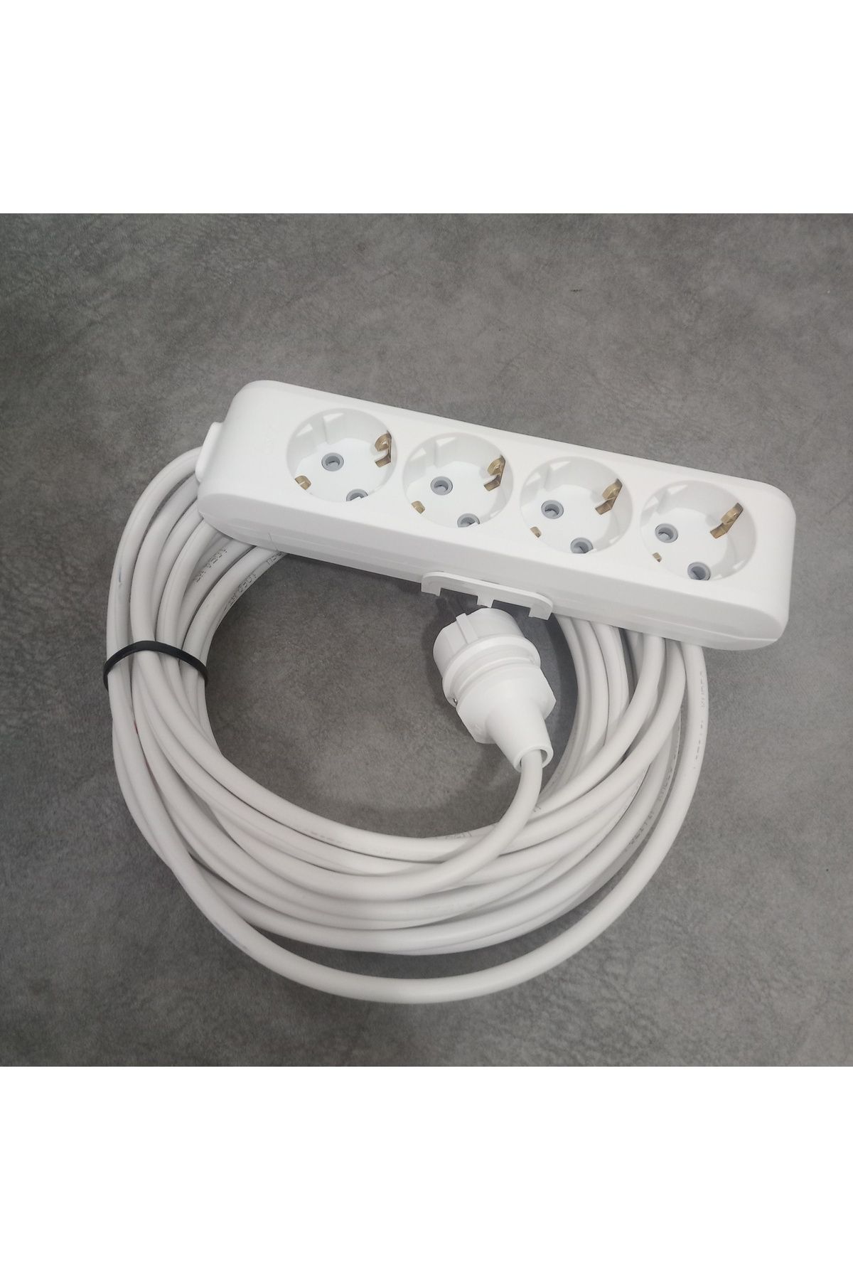 VİKO-Extension Cable with Viko Plug and Viko 4 Sockets 5