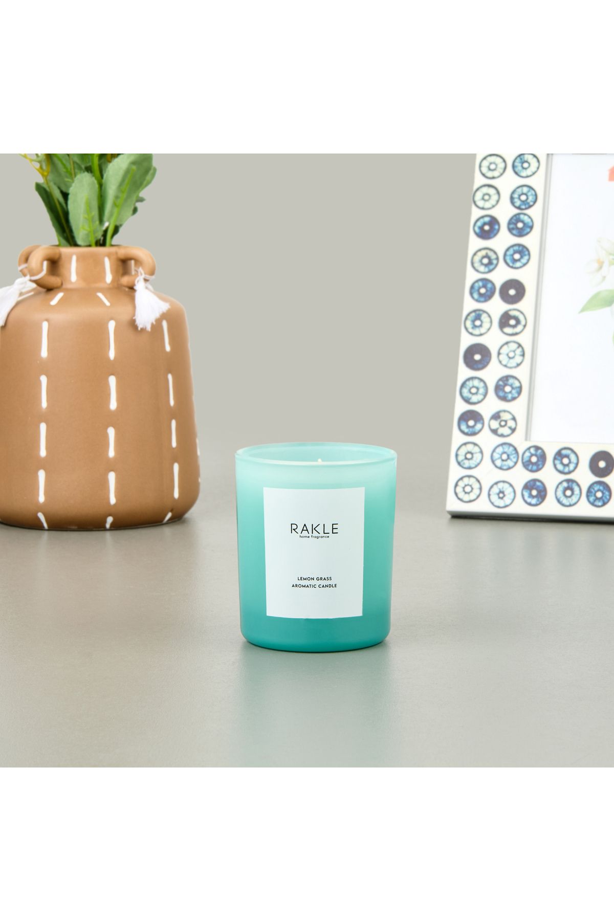 Elioure Yumuşak Kokulu Limon Otu Mum, 120g, Canlı Yeşil Renk, Sıcak Atmosfer Yaratır