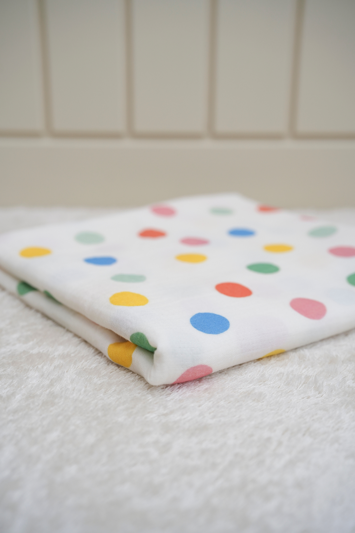 Tuğba Kuğu Baskılı Müslin Kumaş  | Colerful Dots fotoğrafı 3 (önizleme)