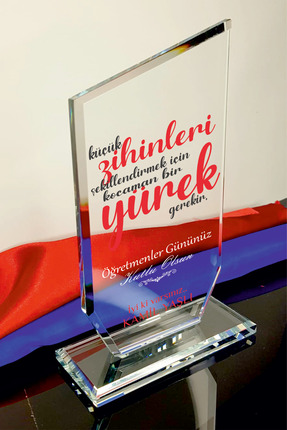 MERTKRİSTAL Öğretmenler Gününe Özel Cam Plaket P102