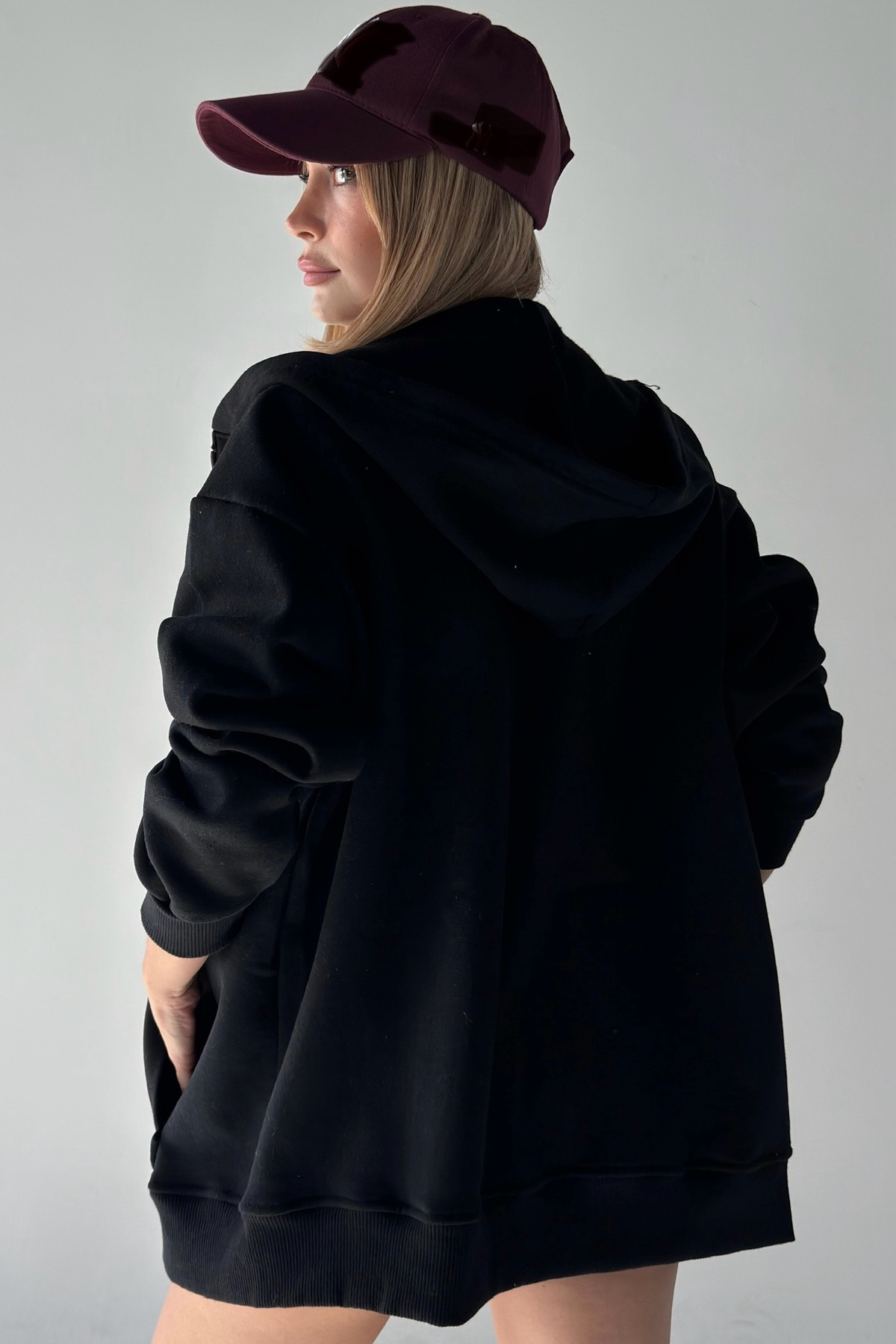 Oversize Unisex Üç İplik Kalın Fermuarlı Sweatshirt Hırka KGT-SW05X0 — مشکی — تصویر 4 از 4