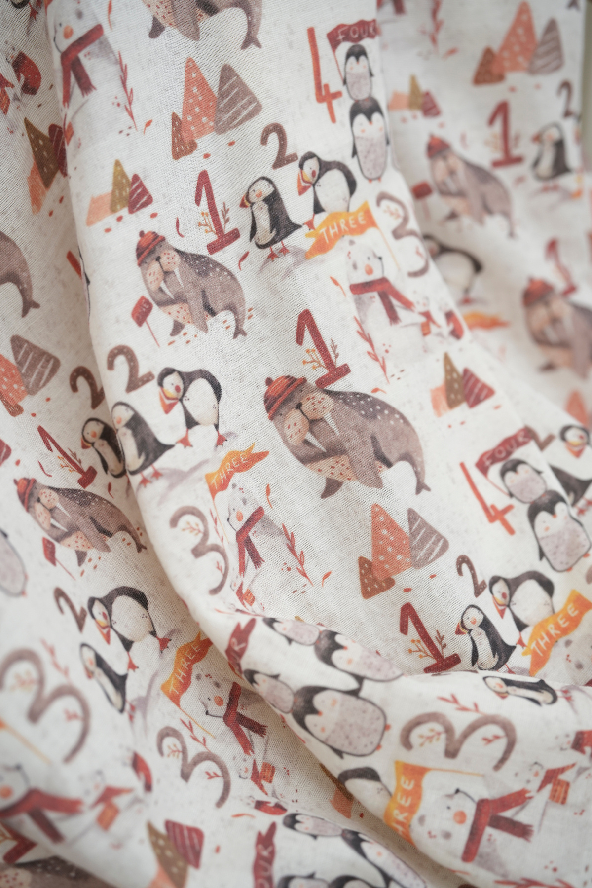 Tuğba Kuğu Baskılı Müslin Kumaş  | Numbers And Animals fotoğrafı 5 (önizleme)