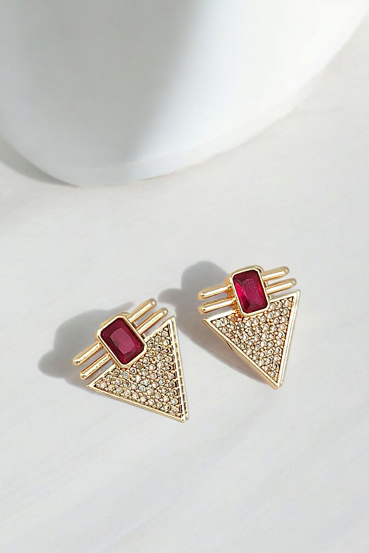 Çlk Accessories-Premium Emerald Stone Detailed Triangle Earrings 1