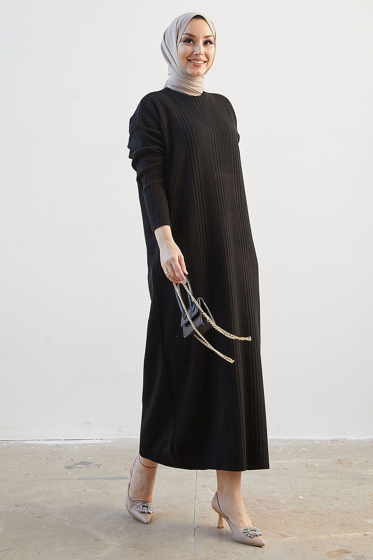 InStyle-Arissa Rollkragenpullover, langes Strickkleid – Schwarz 3