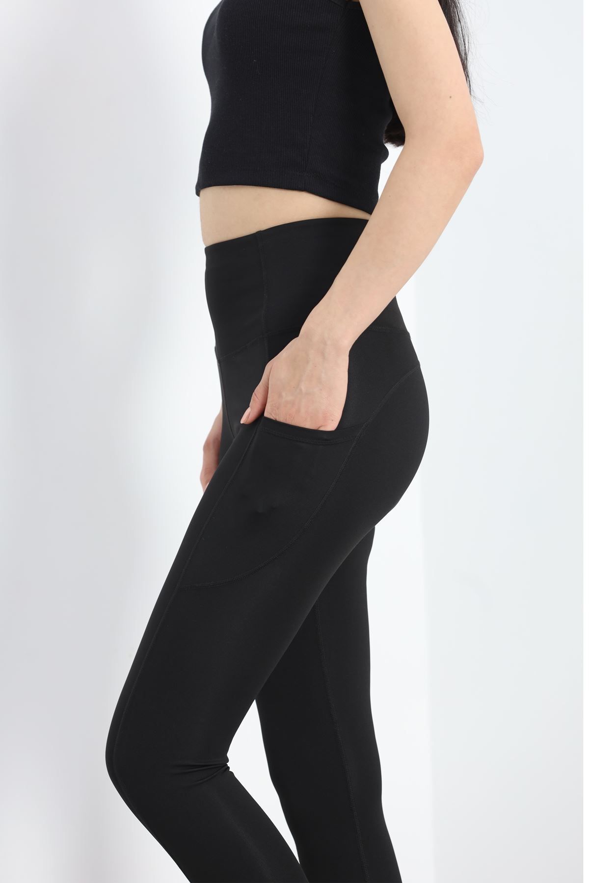 AKSU-Black Tights - Phone Pocket, Model 20140.1881 3