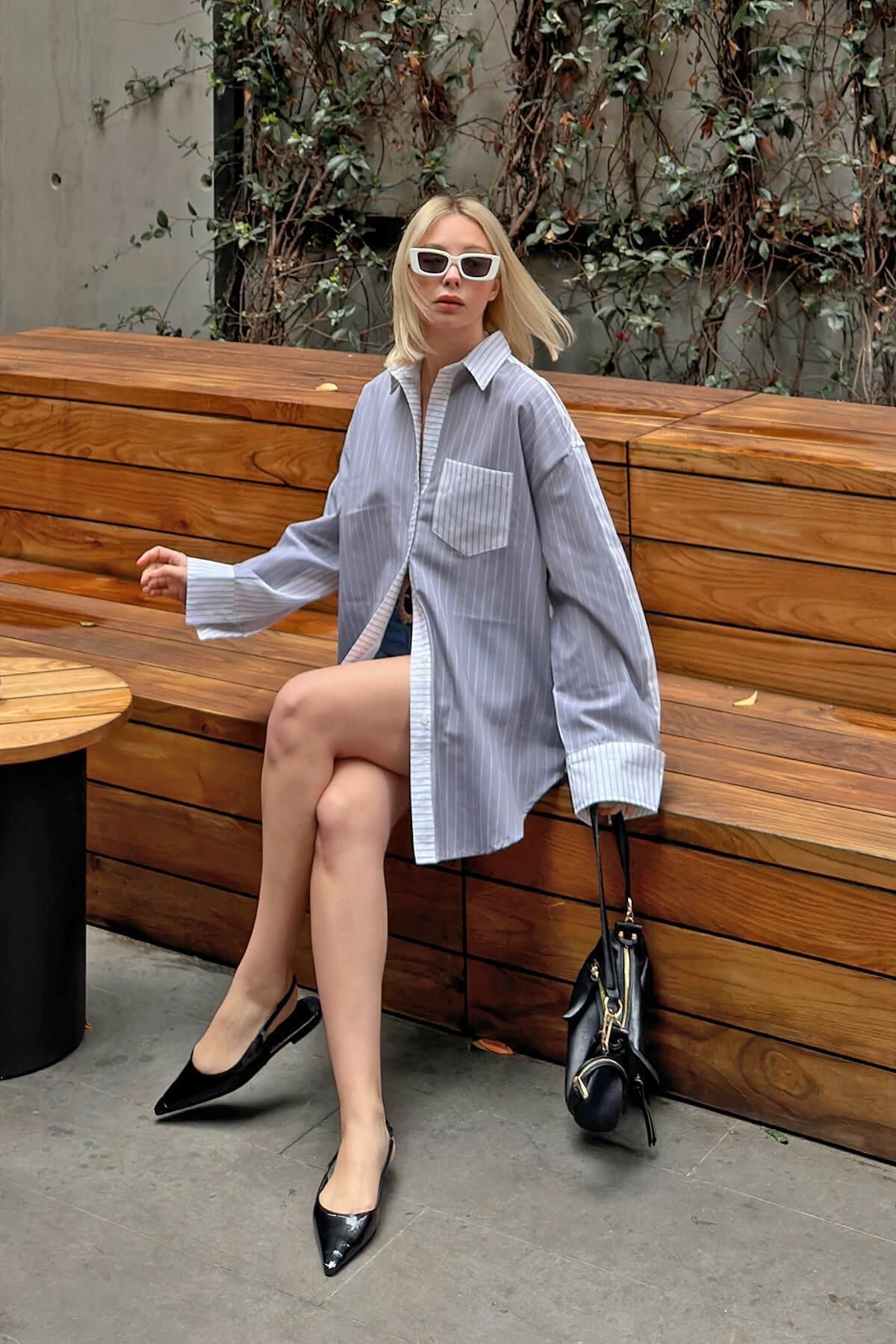 Swist-Gray White Garnished Striped Oversize A Pleat Women's Shirt 2