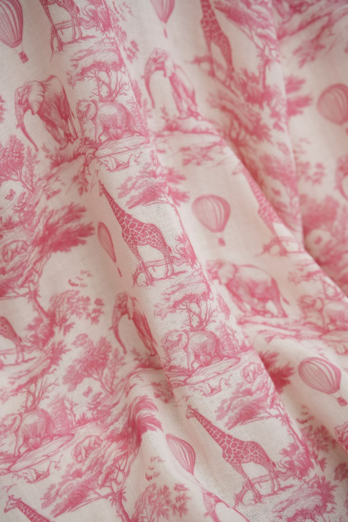 Tuğba Kuğu-Printed Muslin Fabric |   Pink Safari 5