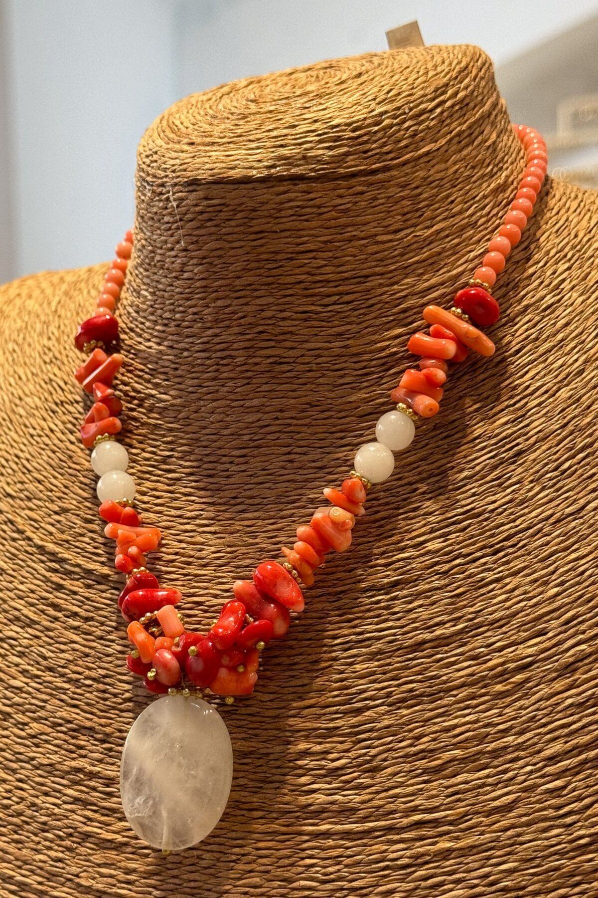 Chic Latife-Coral Natural Stone Necklace 3