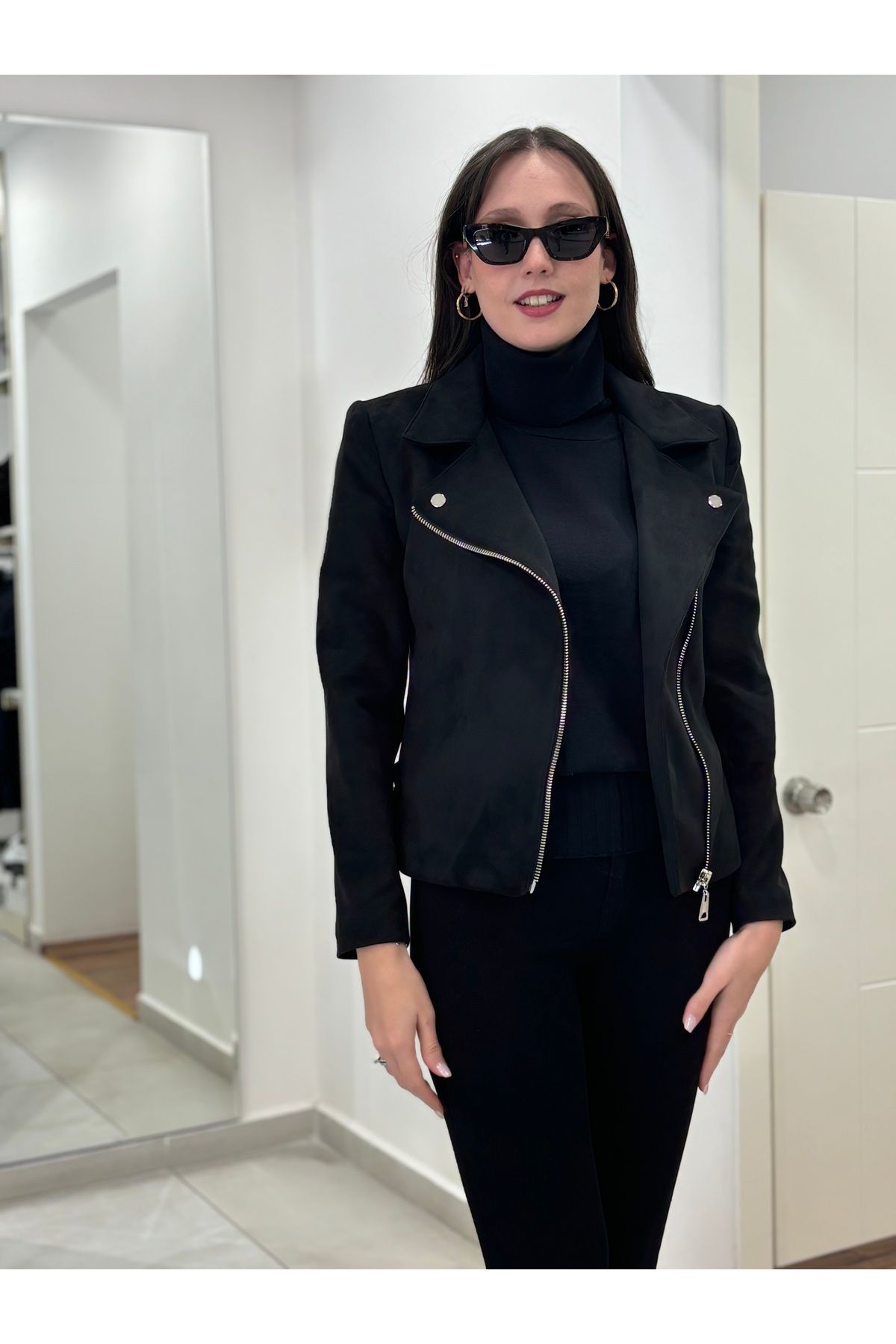 AYHAN-Double Breasted Collar Lined Zippered Short Suede Jacket with Buttons on the Collar and Belt 2
