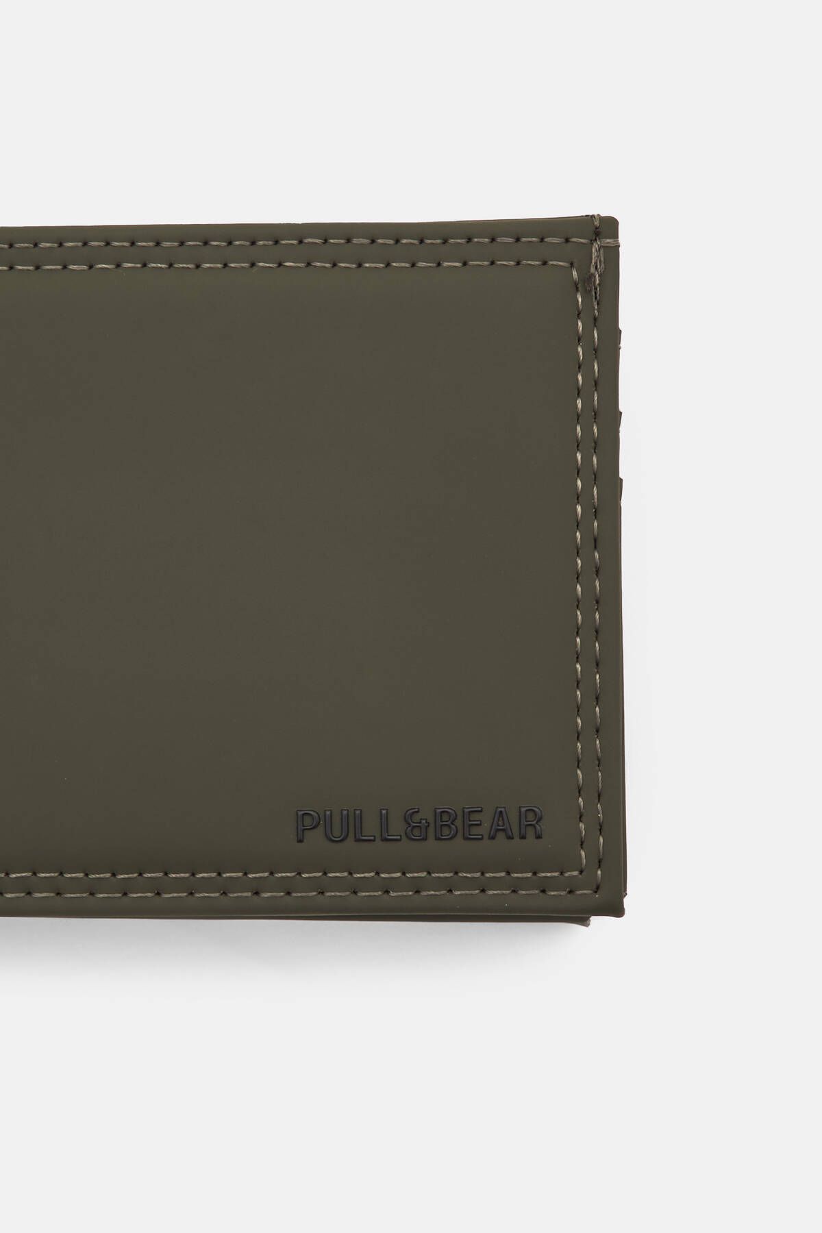 Pull & Bear-Rubberised wallet 3