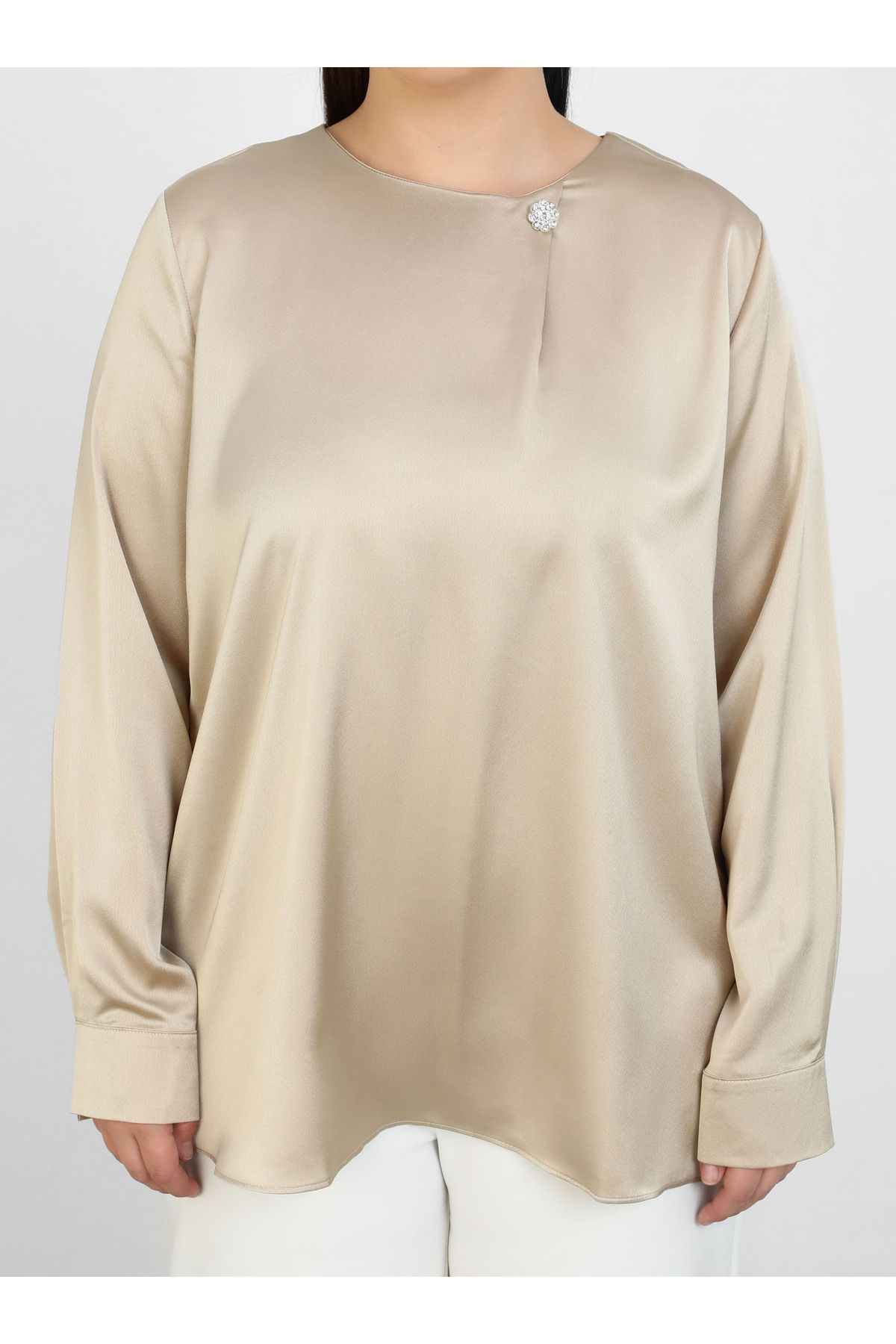 ALİA-Cream Satin Blouse - Plus Size, Stone Detailed - Alia 3