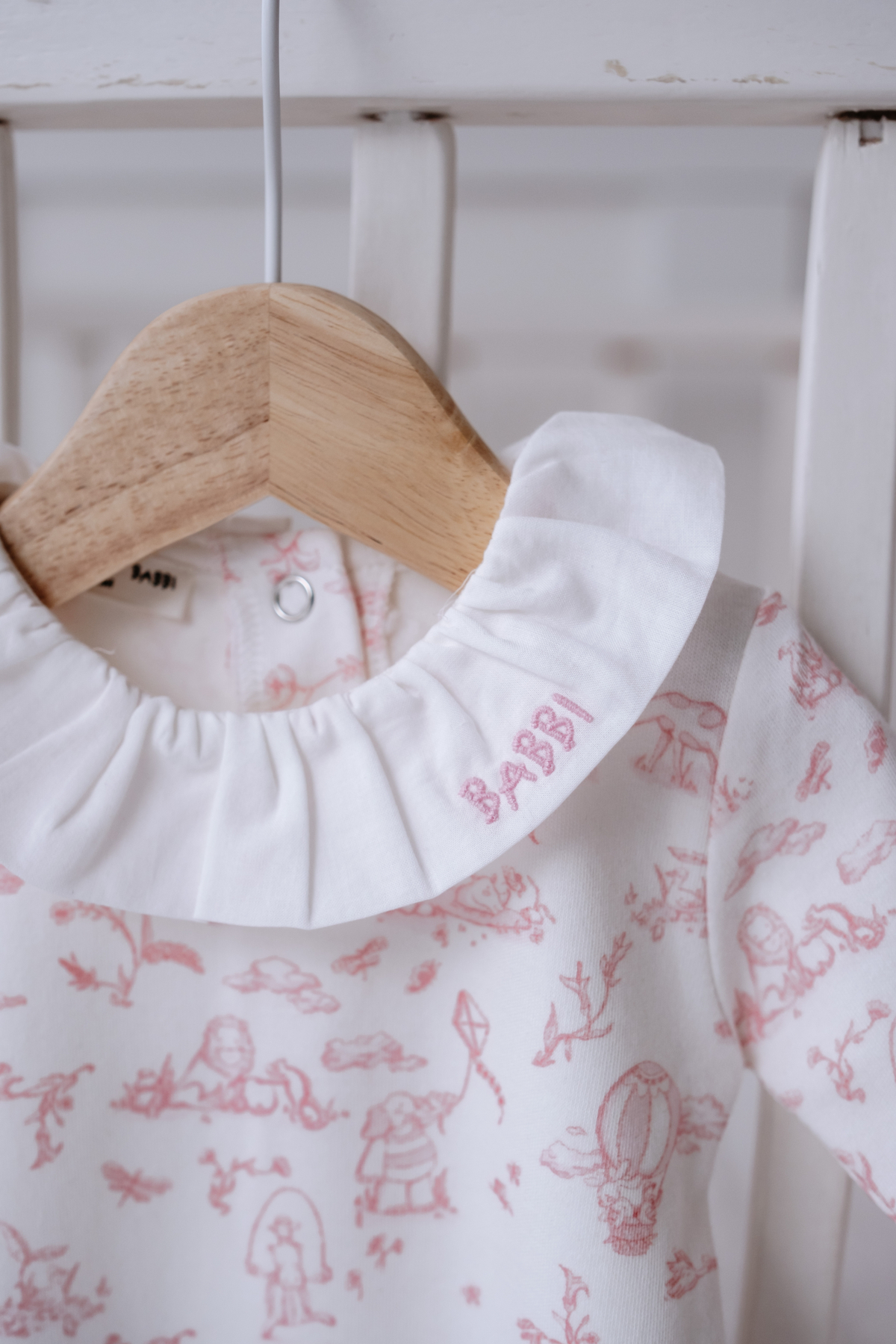 Atelier Babbi %100 Pamuk Bebek Tulum - Toile De Jouy / Pembe fotoğrafı 6 (önizleme)