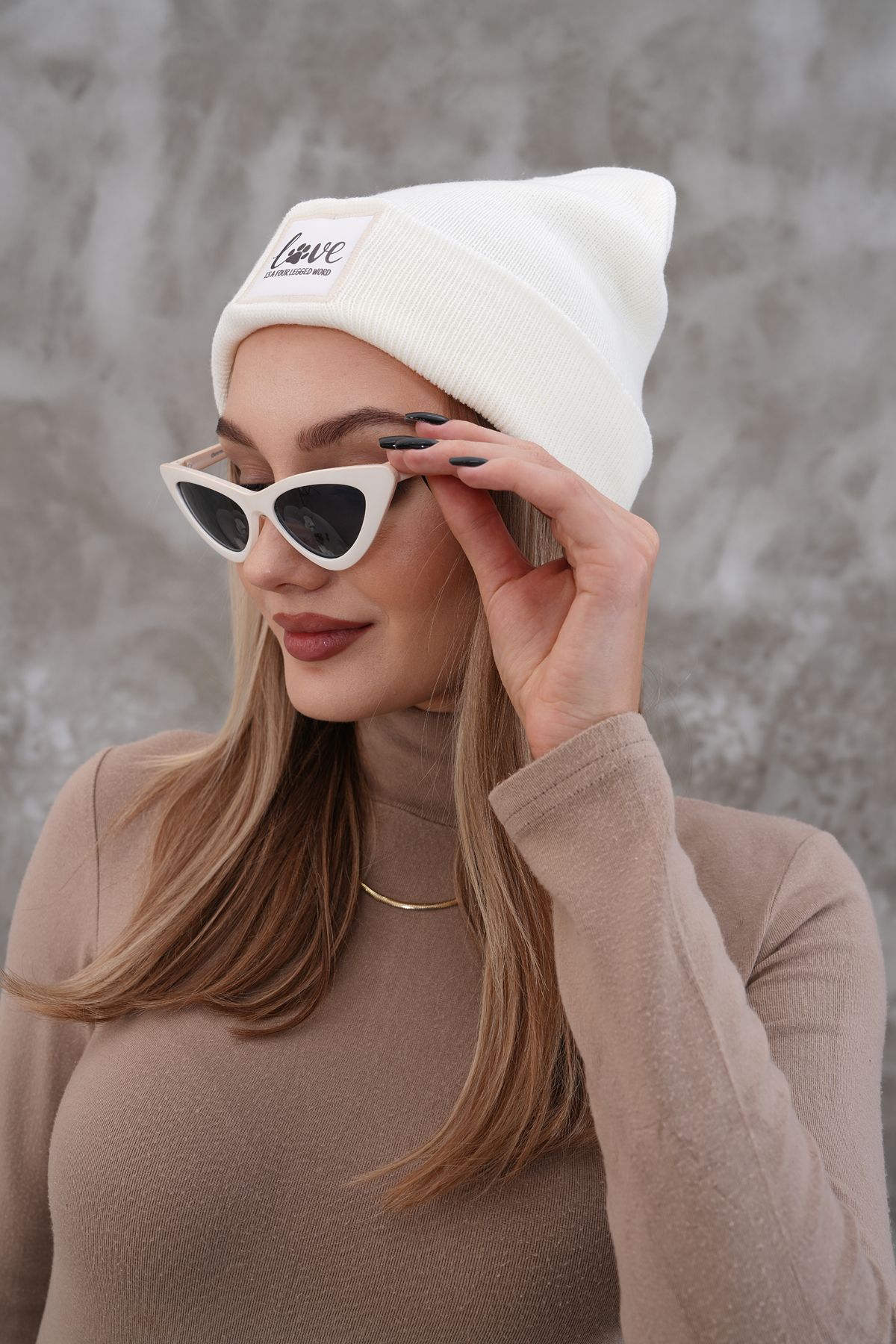 Glove workshop-Unisex Beanie Beret with Love Logo (Innocence) - Cream 3