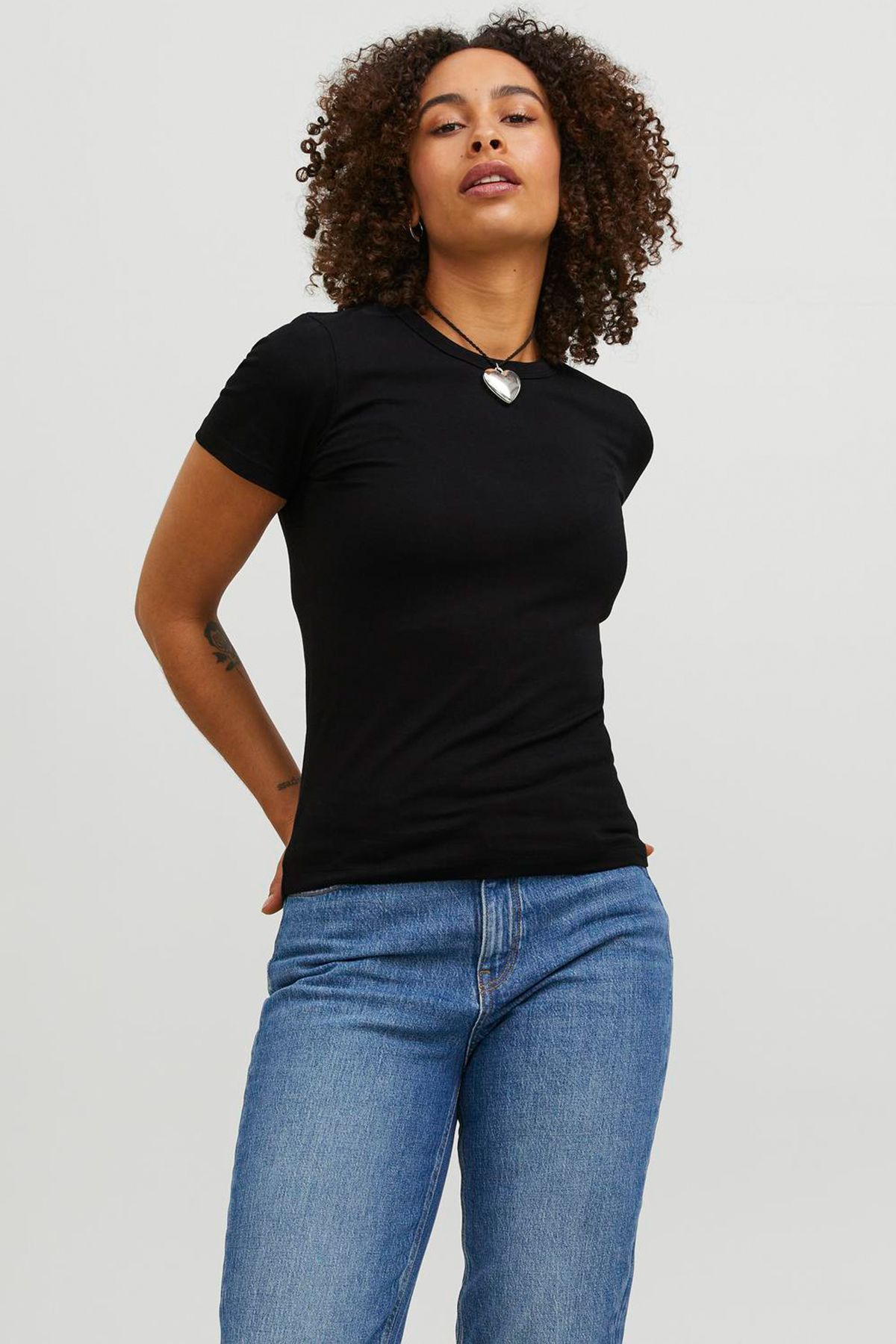 Jack & Jones-Jxgigi Str Ss Tee Jrs Sn - Women's Black T-Shirt 12248921 1